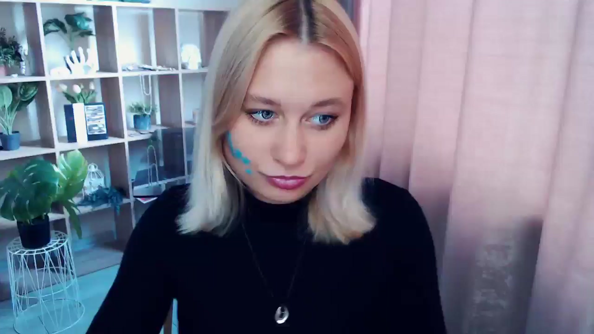 Gallery image thumbnail from Kukla_kolduna's myfreecams stream on, 07/19/2025, 17:10 image 1 of 20