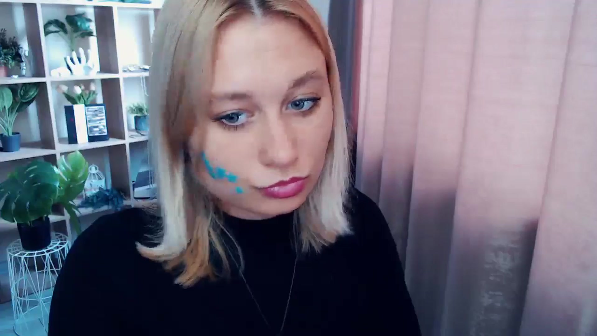 Gallery image thumbnail from Kukla_kolduna's myfreecams stream on, 07/19/2025, 17:10 image 7 of 20