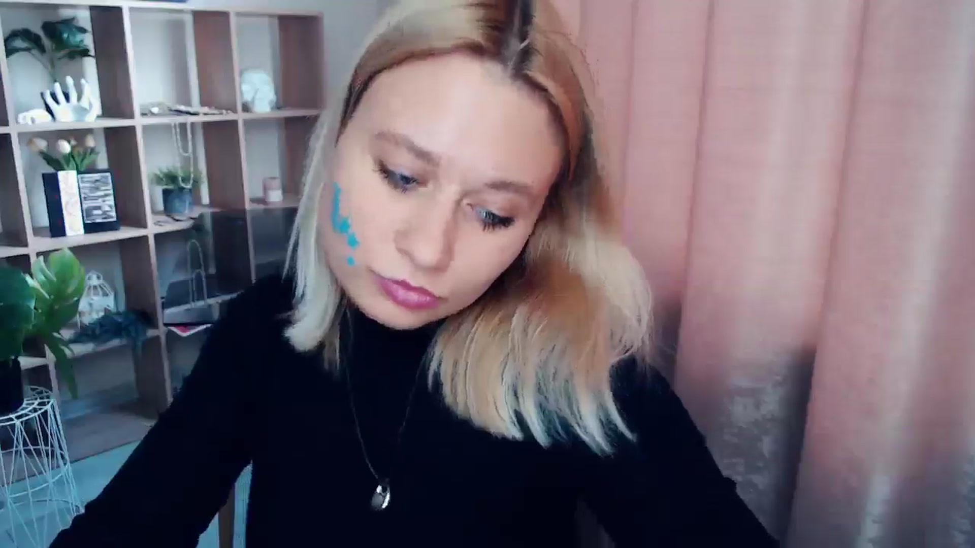 Gallery image thumbnail from Kukla_kolduna's myfreecams stream on, 07/19/2025, 17:10 image 19 of 20
