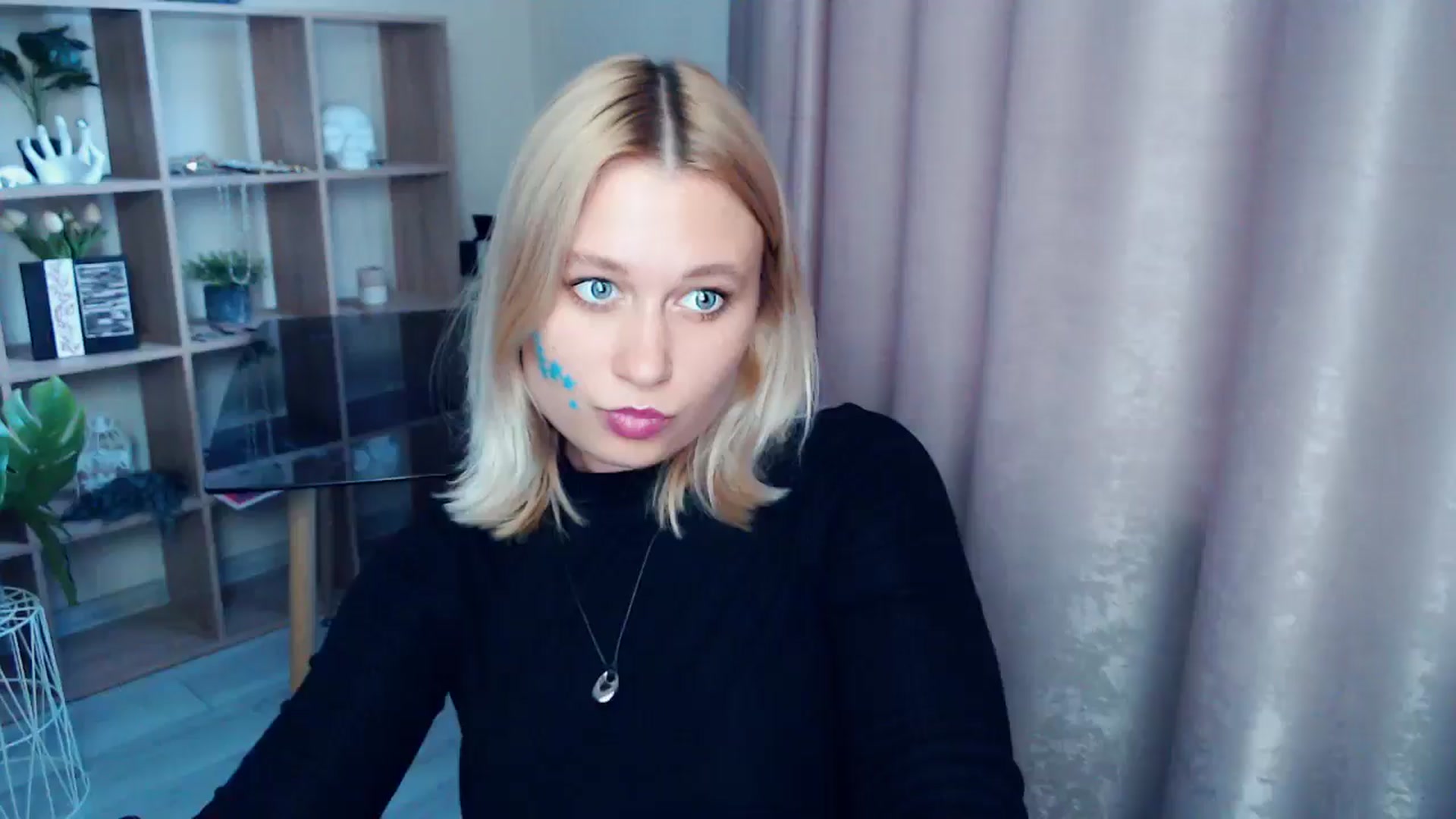Gallery image thumbnail from Kukla_kolduna's myfreecams stream on, 07/19/2025, 18:06 image 10 of 20