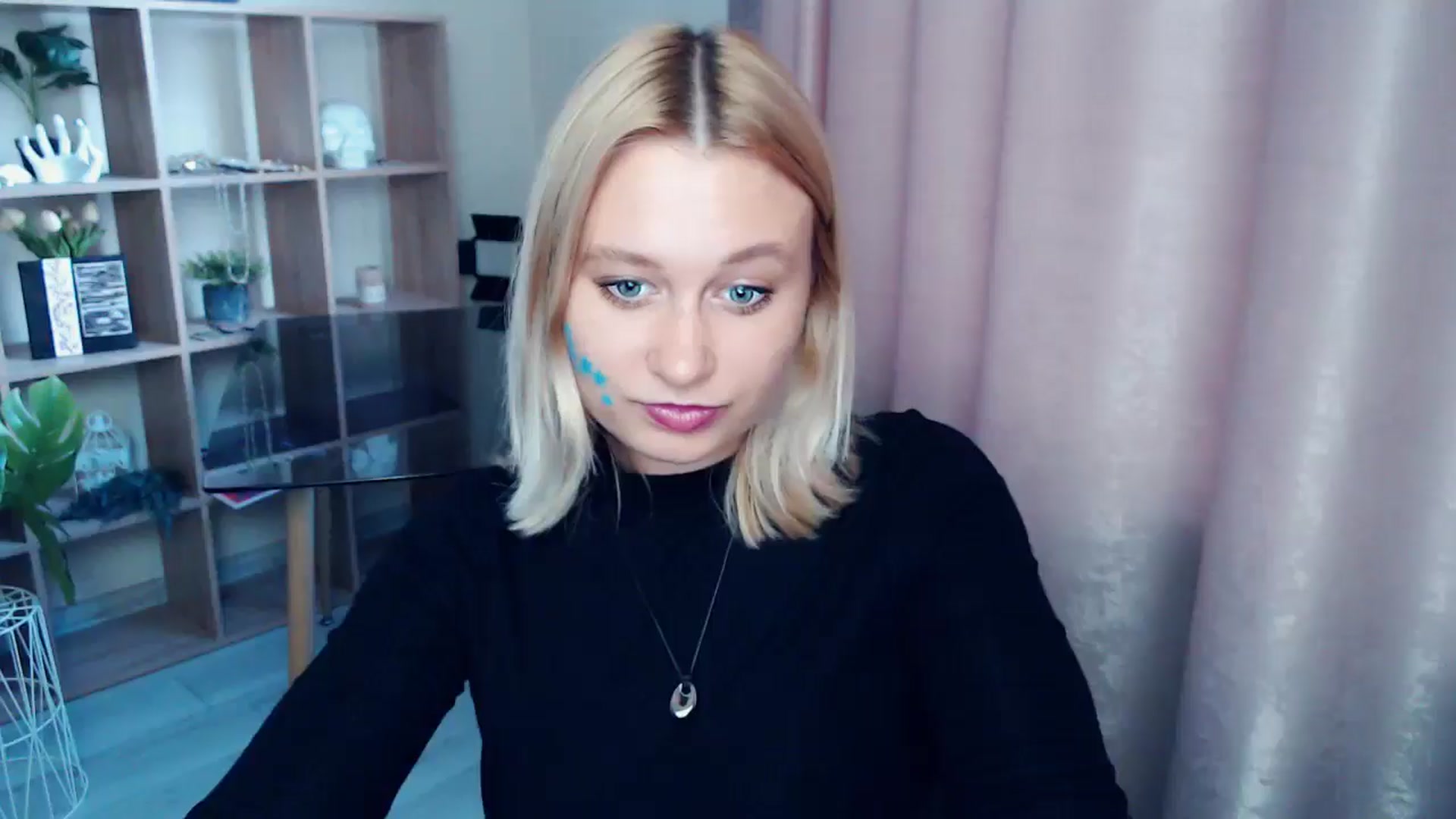 Gallery image thumbnail from Kukla_kolduna's myfreecams stream on, 07/19/2025, 18:06 image 6 of 20