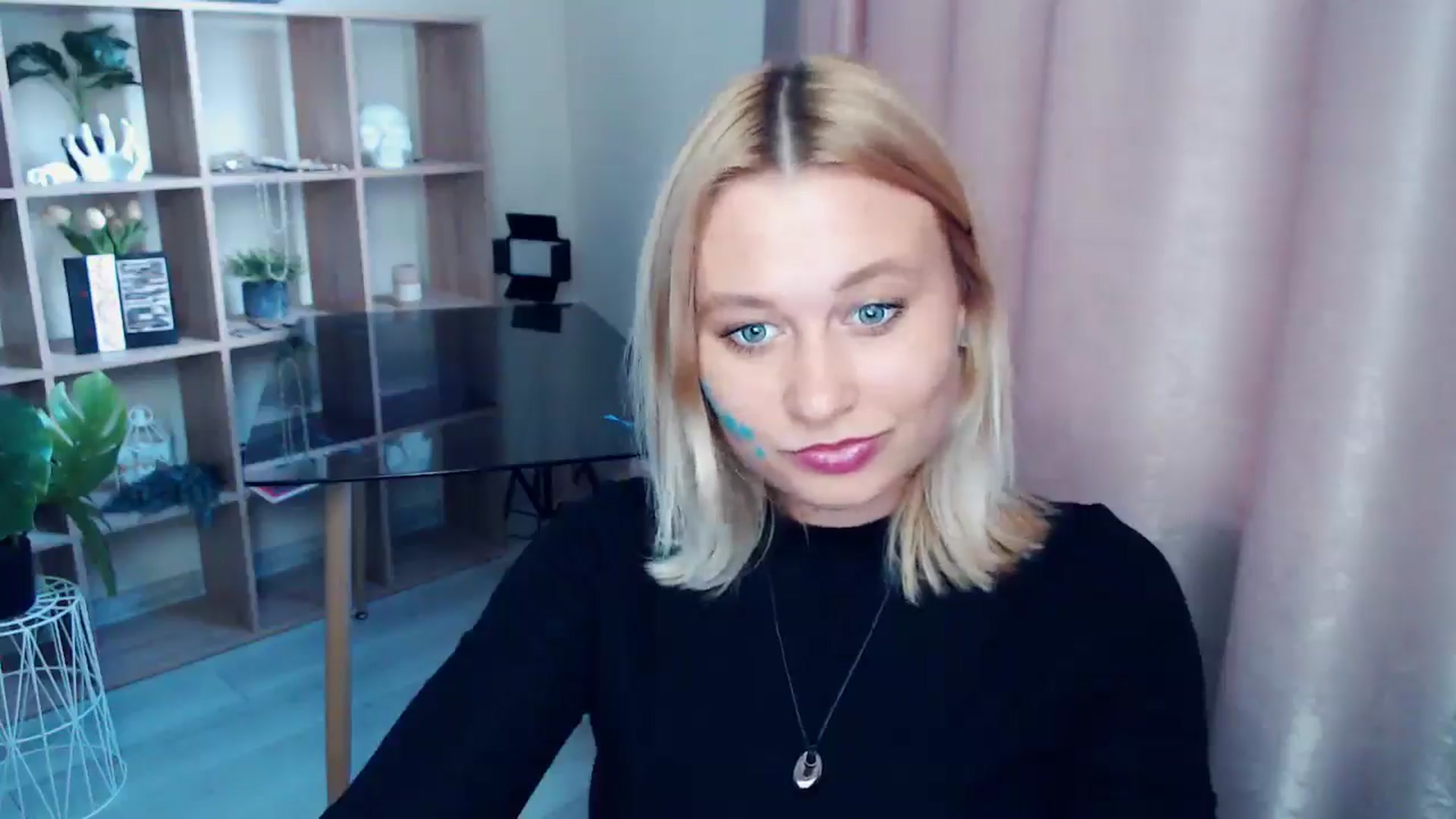 Gallery image thumbnail from Kukla_kolduna's myfreecams stream on, 07/19/2025, 18:06 image 5 of 20