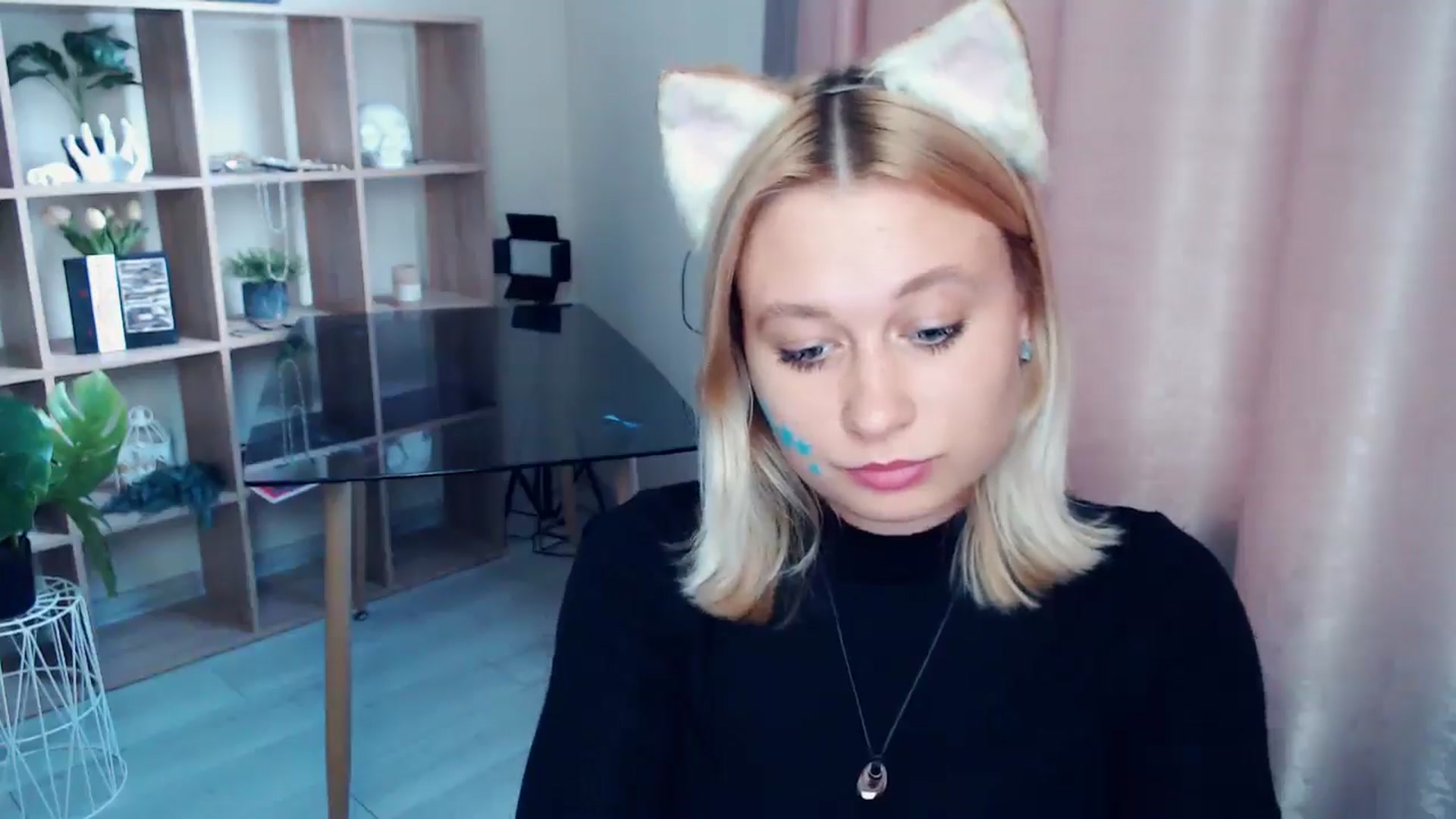 Gallery image thumbnail from Kukla_kolduna's myfreecams stream on, 07/19/2025, 18:06 image 2 of 20