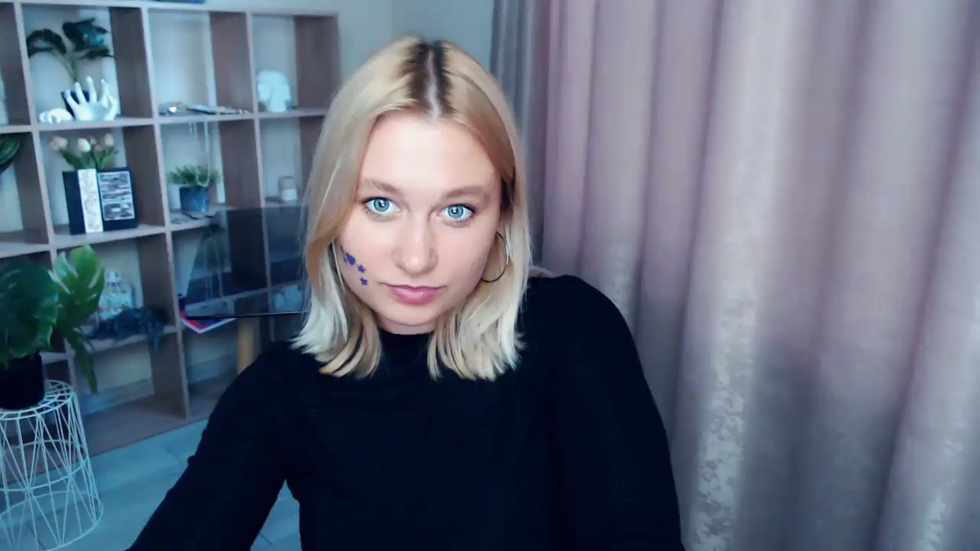 Gallery image thumbnail from Kukla_kolduna's myfreecams stream on, 07/20/2025, 17:12 image 13 of 20