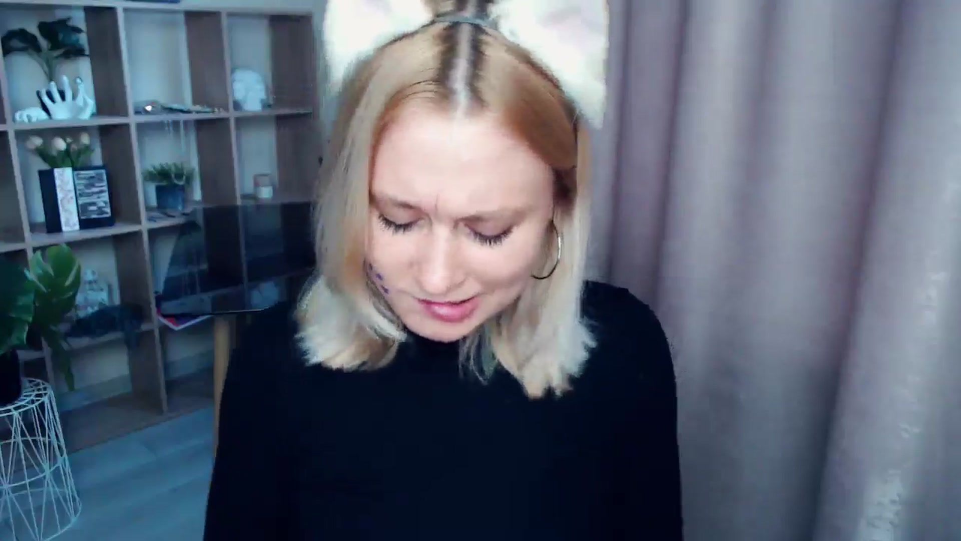 Gallery image thumbnail from Kukla_kolduna's myfreecams stream on, 07/20/2025, 17:12 image 17 of 20
