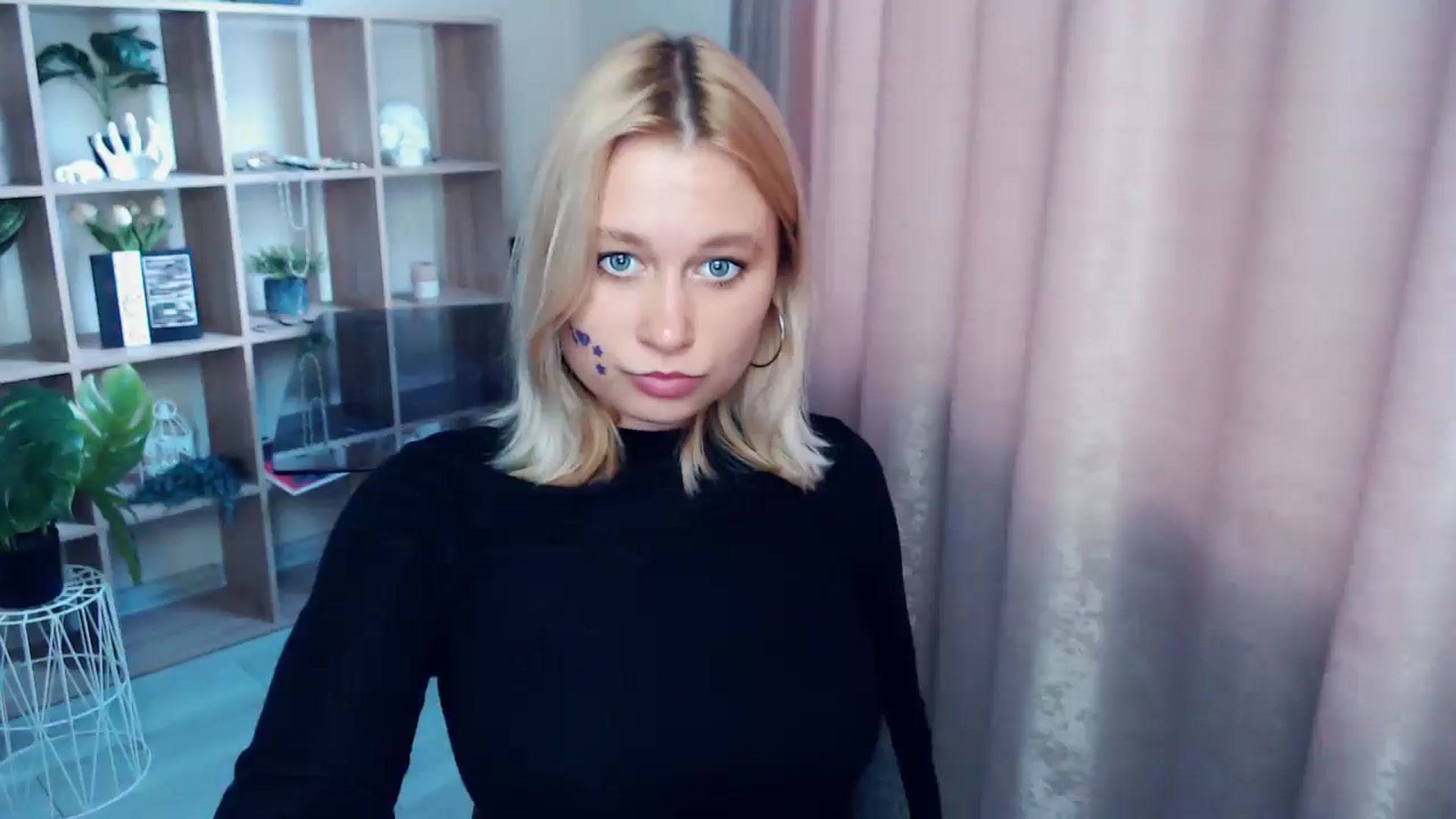 Gallery image thumbnail from Kukla_kolduna's myfreecams stream on, 07/20/2025, 17:12 image 9 of 20
