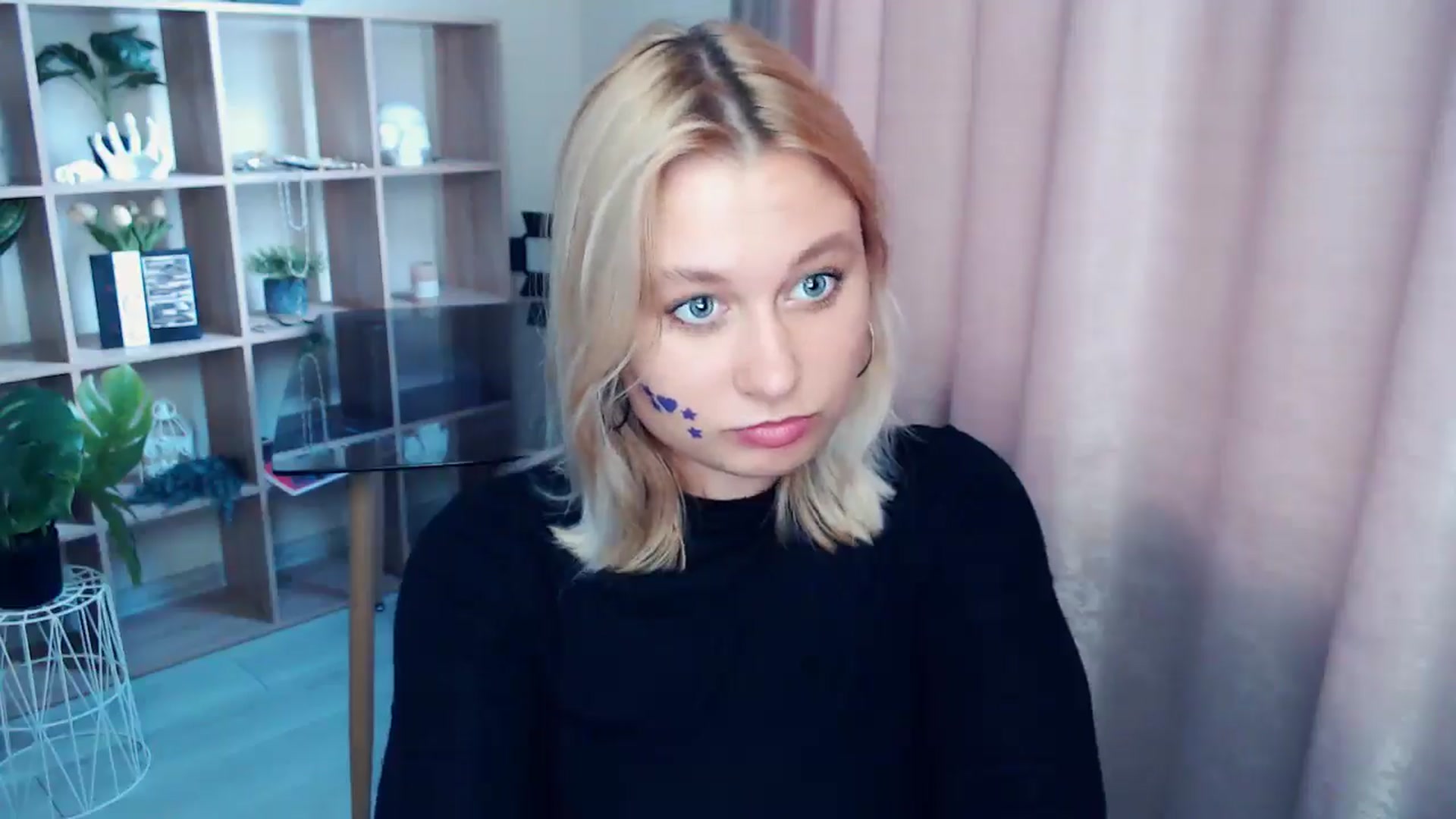 Gallery image thumbnail from Kukla_kolduna's myfreecams stream on, 07/20/2025, 17:12 image 6 of 20