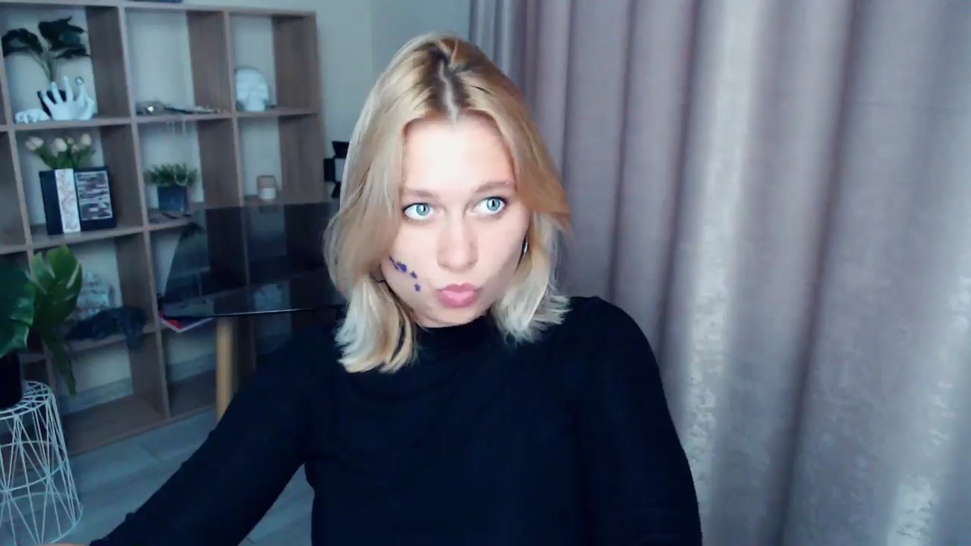 Gallery image thumbnail from Kukla_kolduna's myfreecams stream on, 07/20/2025, 17:51 image 9 of 20
