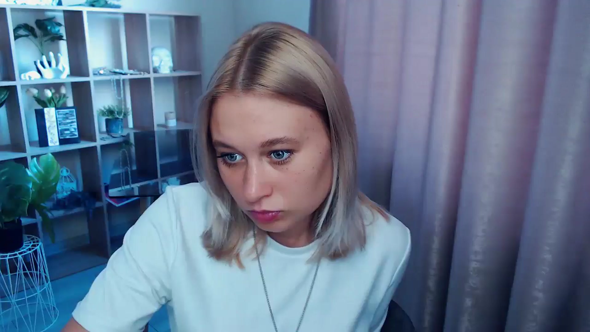 Gallery image thumbnail from Kukla_kolduna's myfreecams stream on, 07/23/2025, 16:14 image 15 of 20