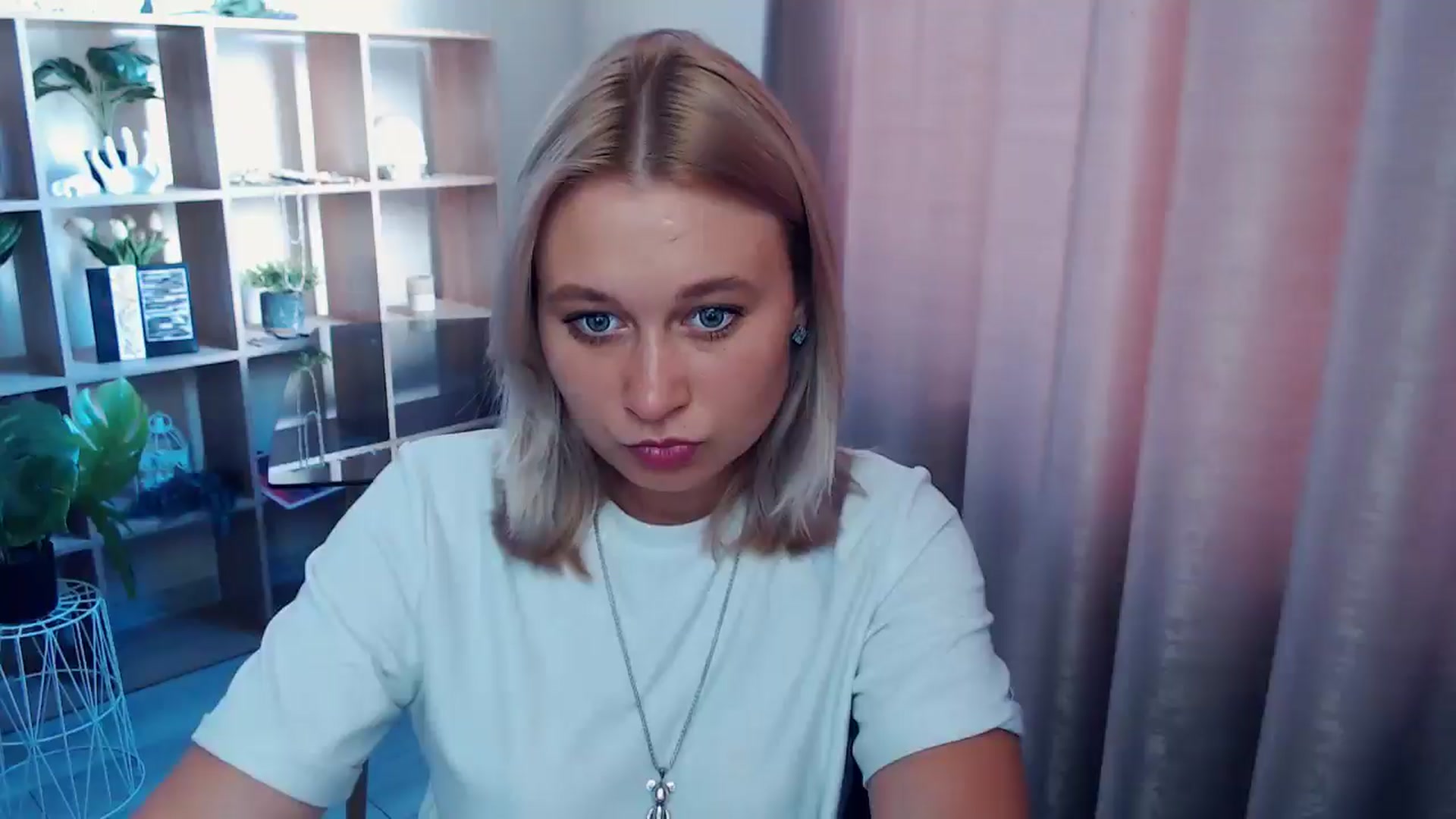 Gallery image thumbnail from Kukla_kolduna's myfreecams stream on, 07/23/2025, 16:14 image 1 of 20