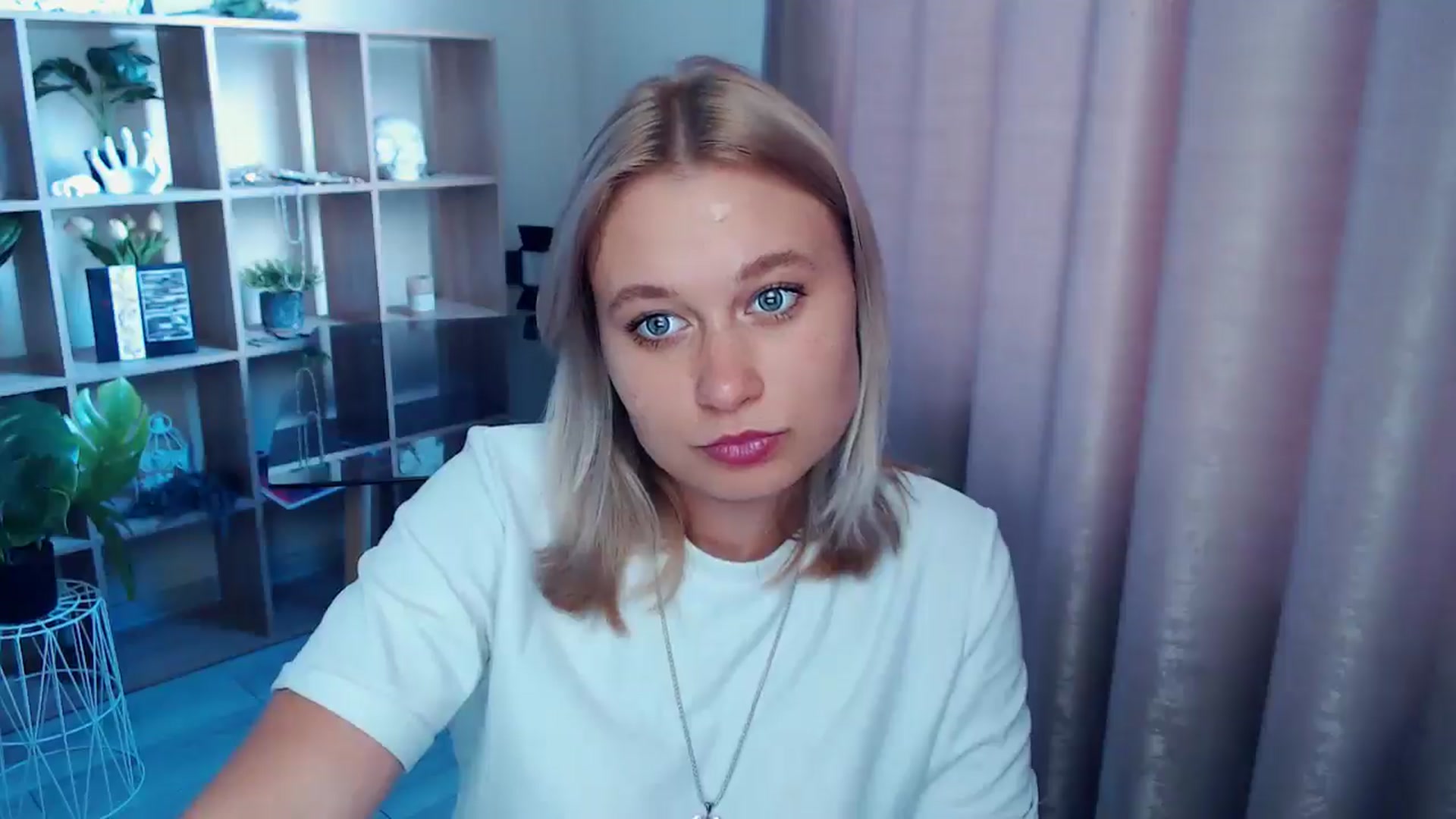Gallery image thumbnail from Kukla_kolduna's myfreecams stream on, 07/23/2025, 16:14 image 18 of 20