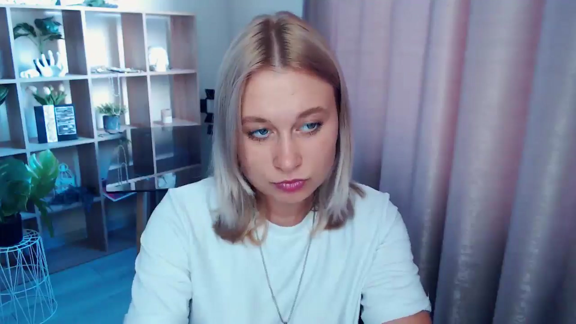 Gallery image thumbnail from Kukla_kolduna's myfreecams stream on, 07/23/2025, 16:14 image 13 of 20