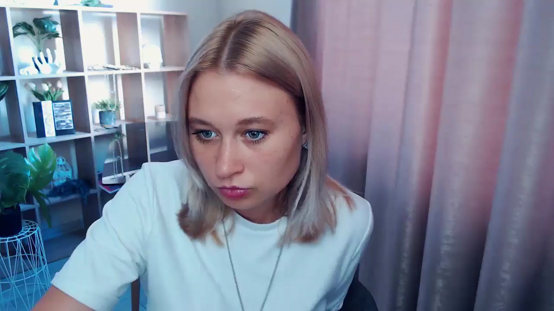 Gallery image thumbnail from Kukla_kolduna's myfreecams stream on, 07/23/2025, 16:14 image 8 of 20