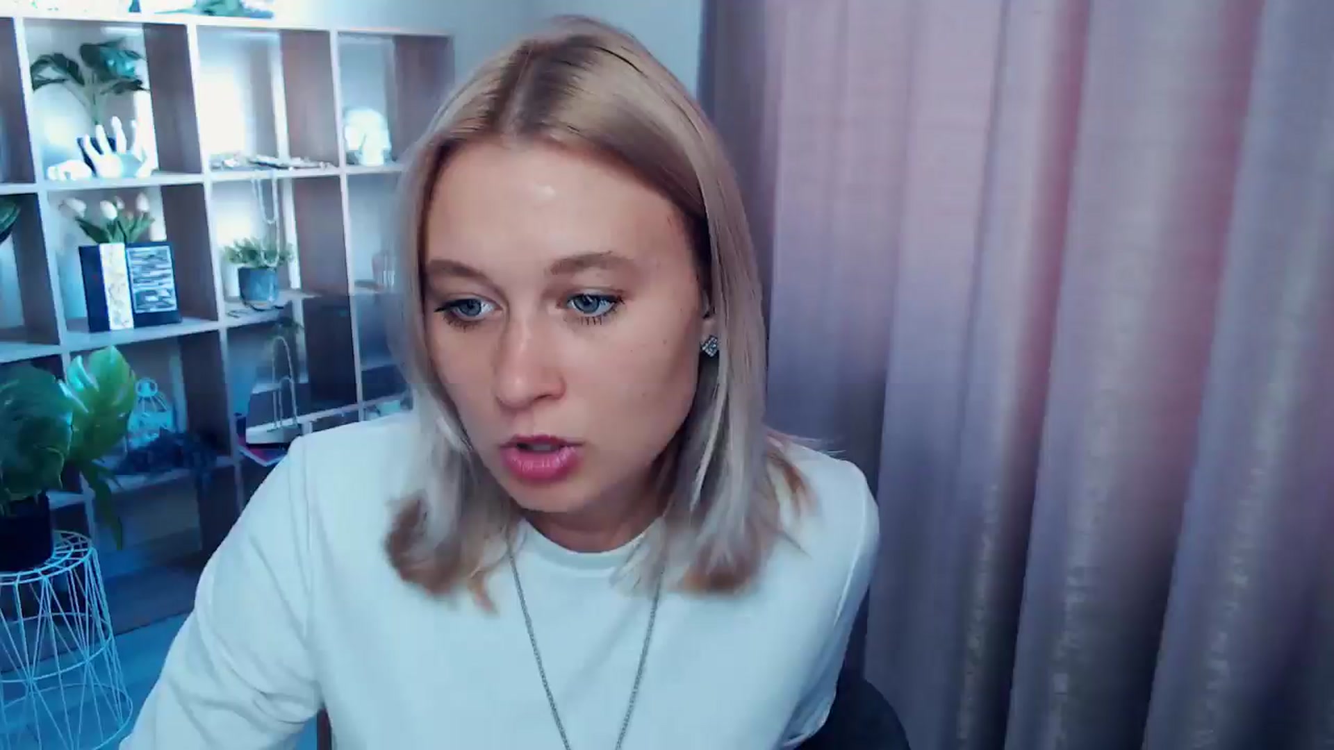 Gallery image thumbnail from Kukla_kolduna's myfreecams stream on, 07/23/2025, 16:14 image 6 of 20