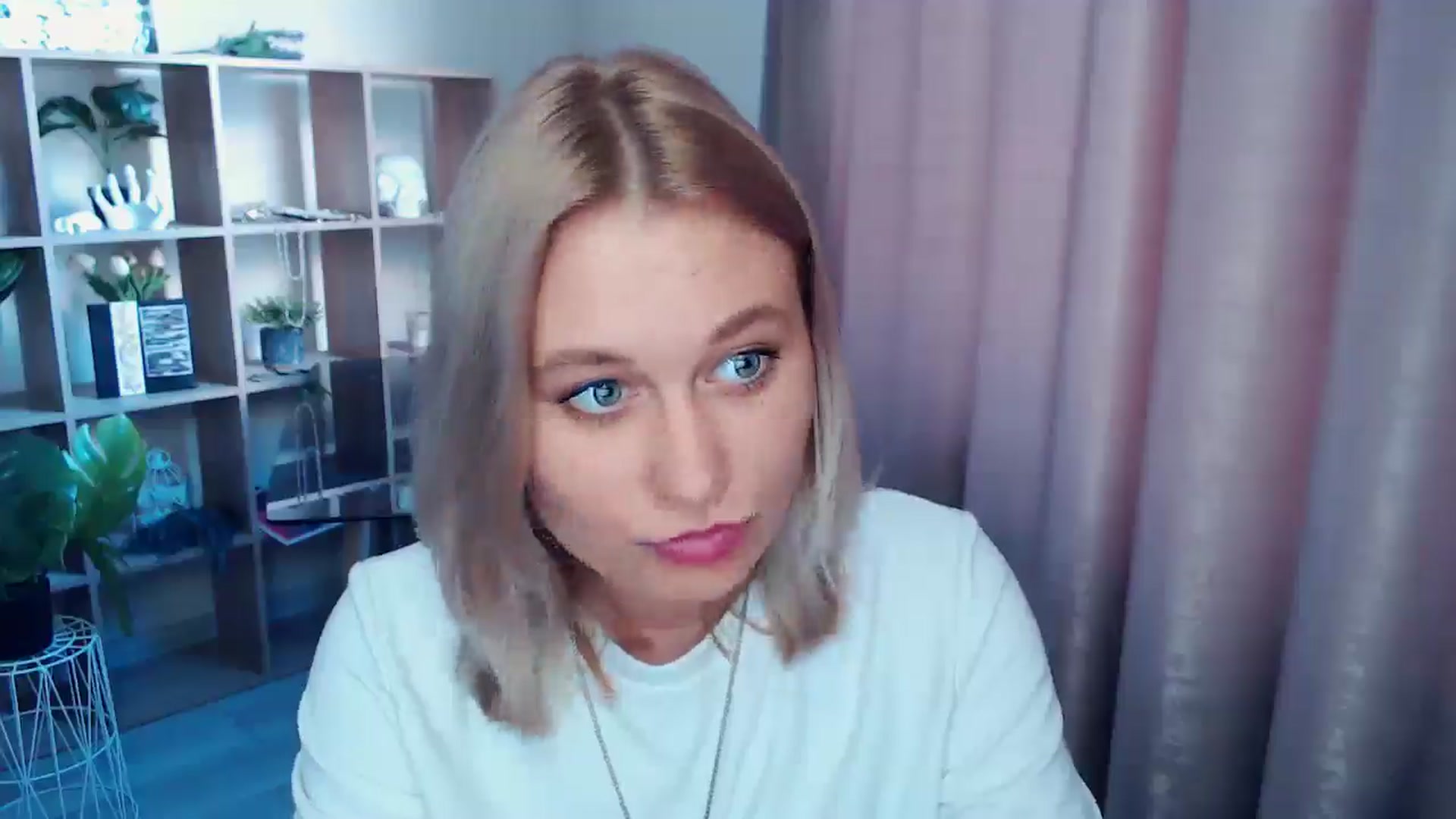 Gallery image thumbnail from Kukla_kolduna's myfreecams stream on, 07/23/2025, 17:11 image 8 of 20