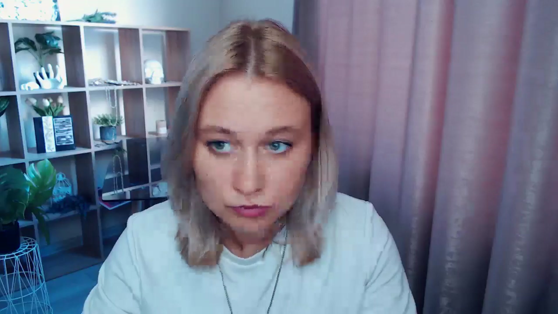 Gallery image thumbnail from Kukla_kolduna's myfreecams stream on, 07/23/2025, 17:11 image 4 of 20