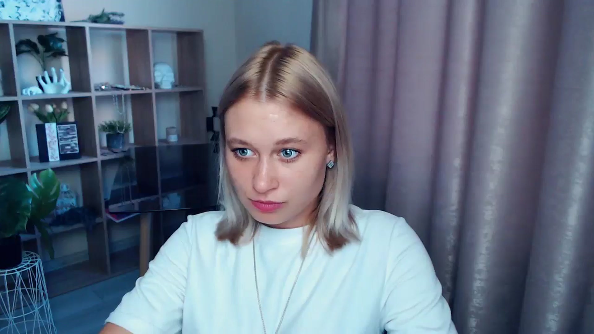Gallery image thumbnail from Kukla_kolduna's myfreecams stream on, 07/23/2025, 18:10 image 4 of 20