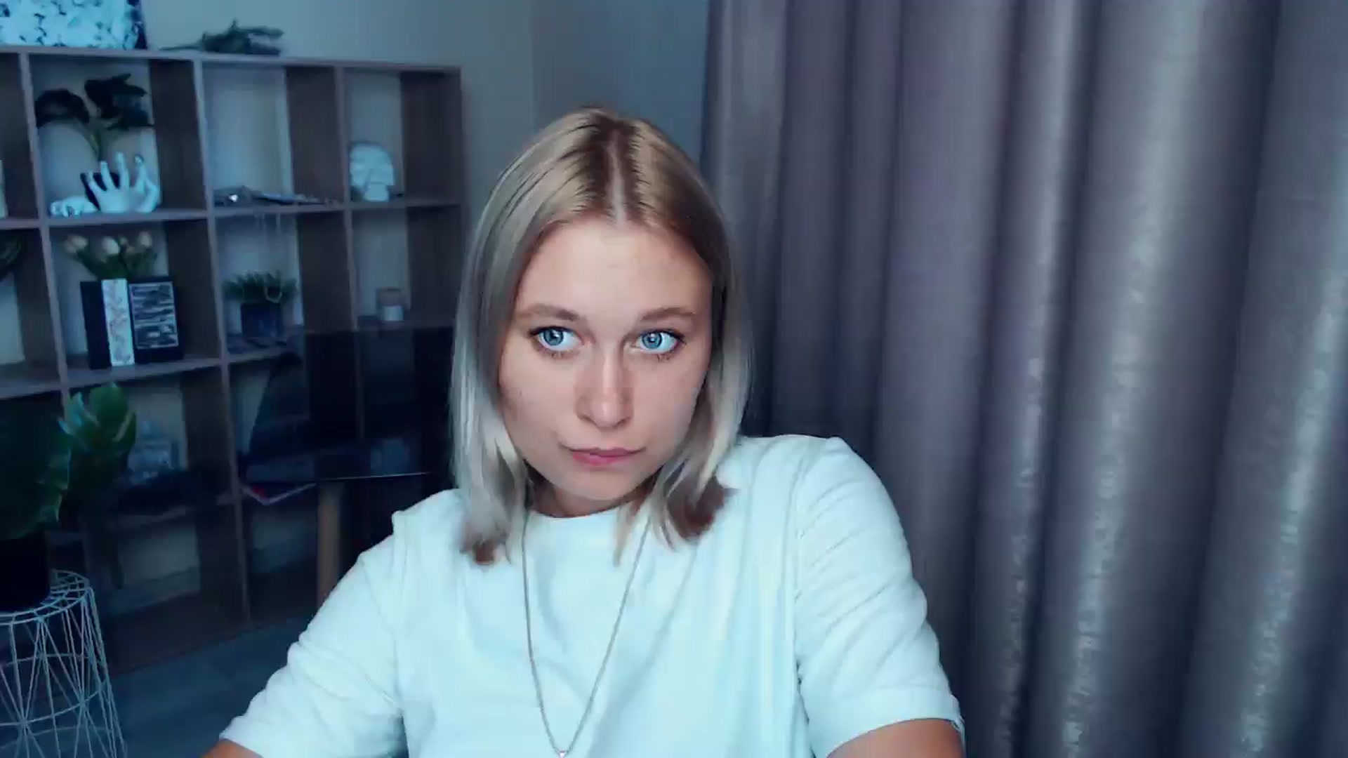 Gallery image thumbnail from Kukla_kolduna's myfreecams stream on, 07/23/2025, 18:10 image 12 of 20