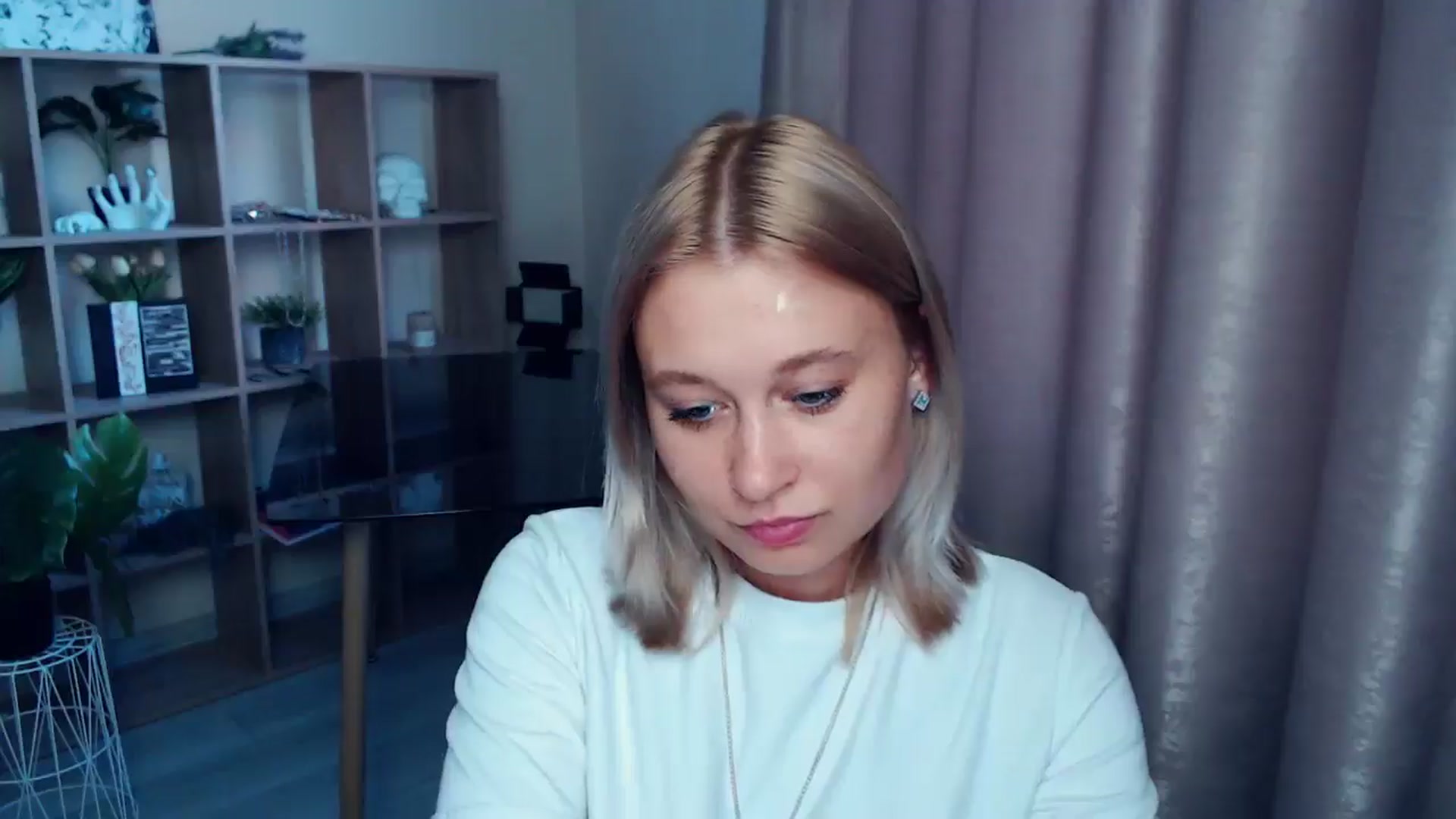Gallery image thumbnail from Kukla_kolduna's myfreecams stream on, 07/23/2025, 18:10 image 7 of 20