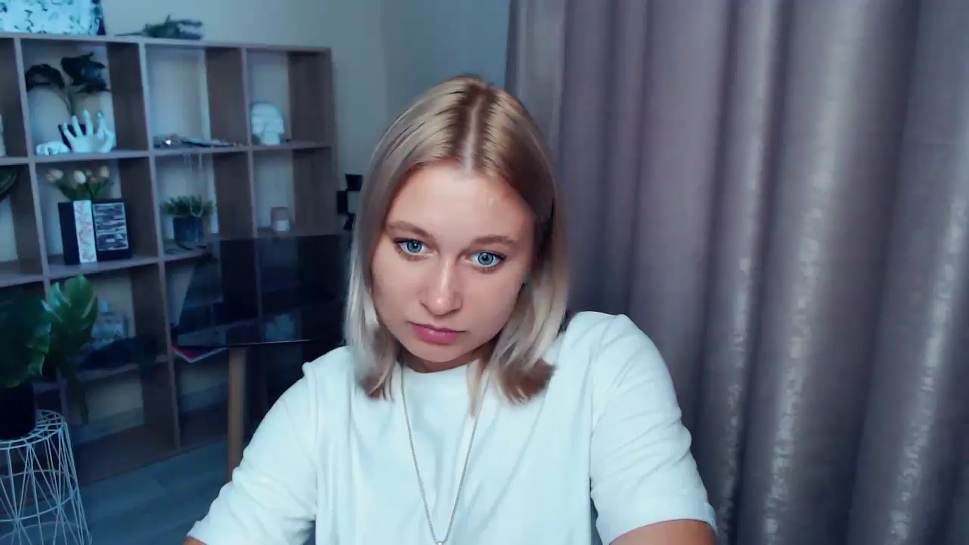 Gallery image thumbnail from Kukla_kolduna's myfreecams stream on, 07/23/2025, 18:10 image 10 of 20
