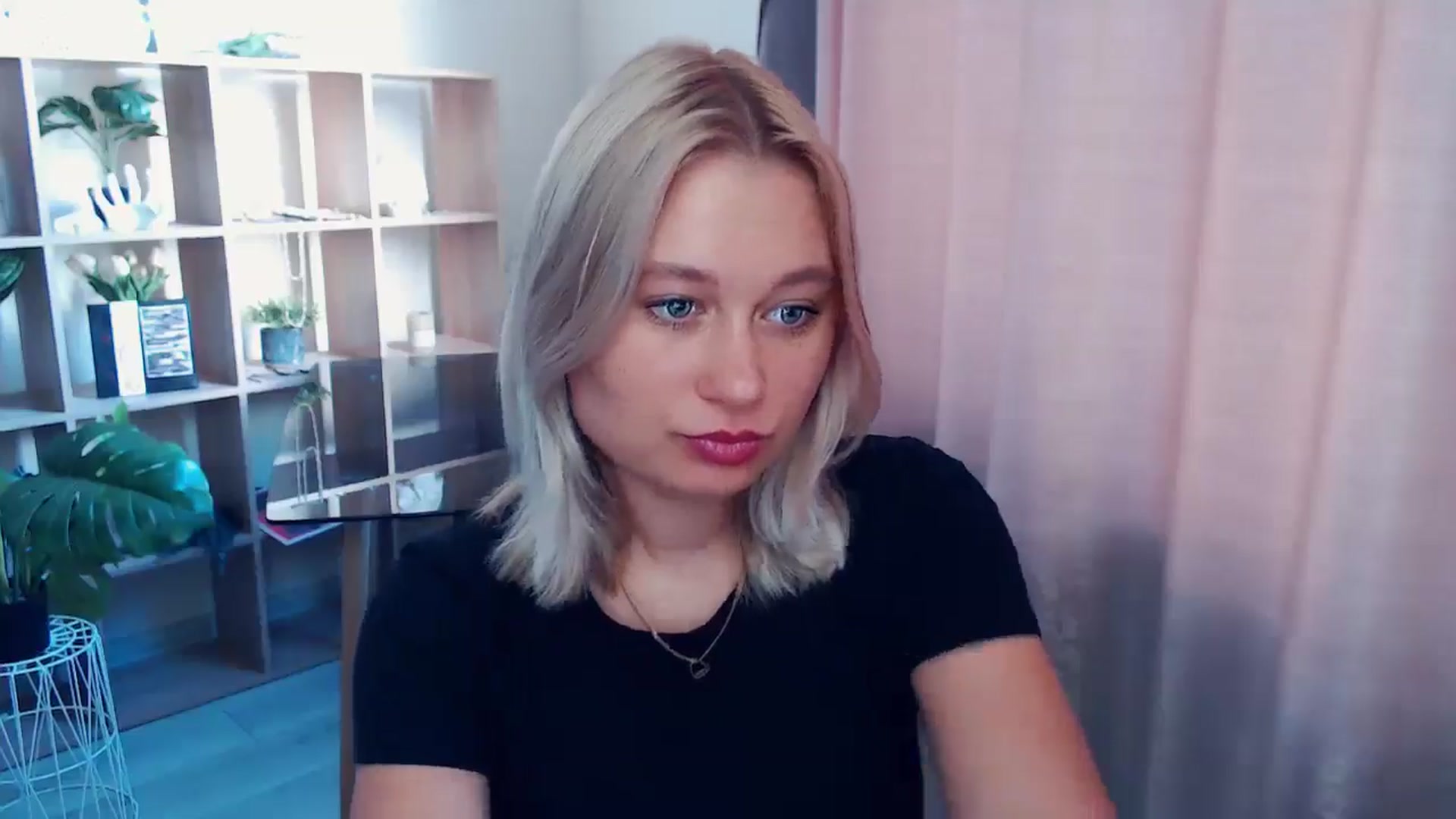 Gallery image thumbnail from Kukla_kolduna's myfreecams stream on, 07/24/2025, 15:50 image 14 of 20