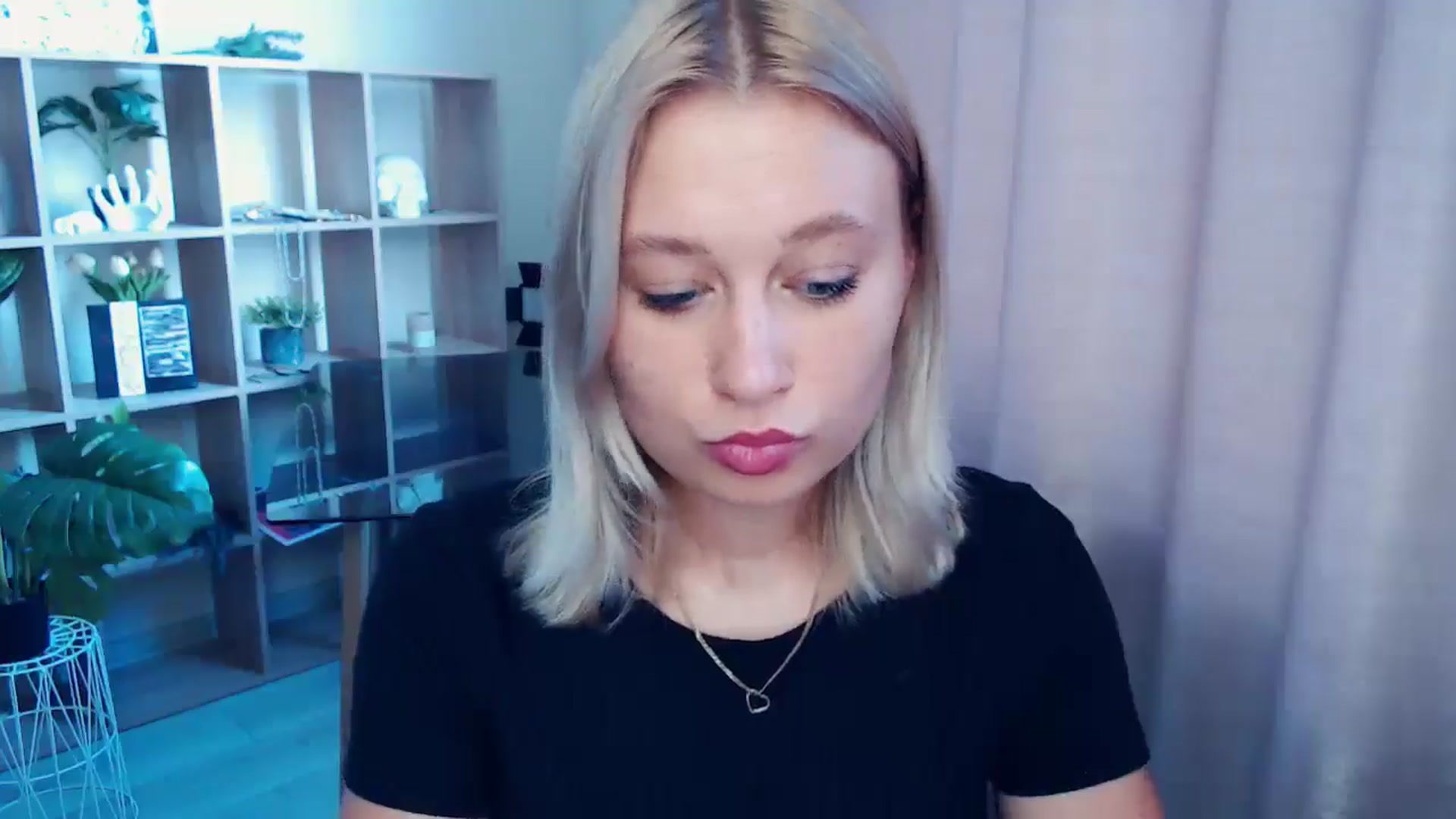 Gallery image thumbnail from Kukla_kolduna's myfreecams stream on, 07/24/2025, 15:50 image 18 of 20