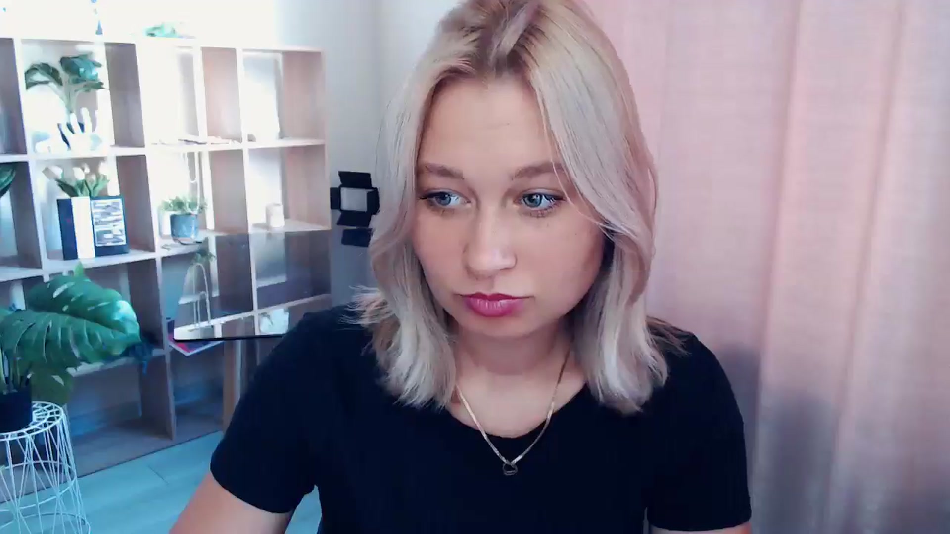 Gallery image thumbnail from Kukla_kolduna's myfreecams stream on, 07/24/2025, 15:50 image 7 of 20