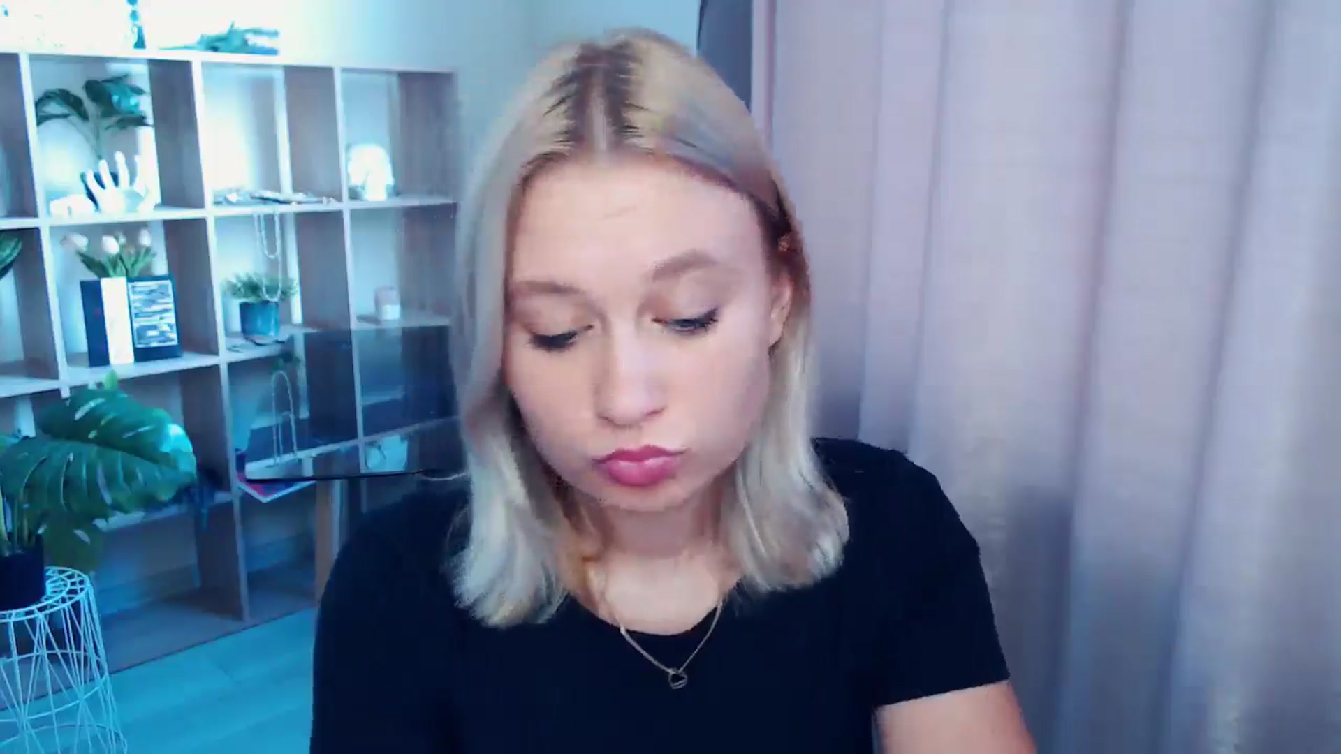 Gallery image thumbnail from Kukla_kolduna's myfreecams stream on, 07/24/2025, 15:50 image 17 of 20