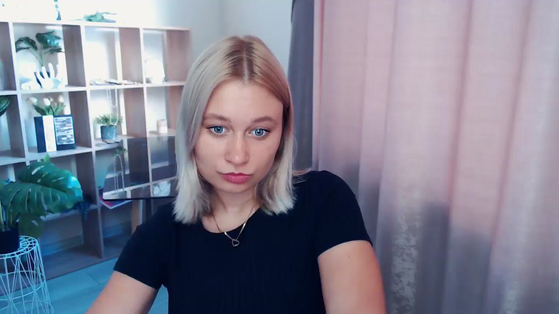 Gallery image thumbnail from Kukla_kolduna's myfreecams stream on, 07/24/2025, 16:39 image 11 of 20