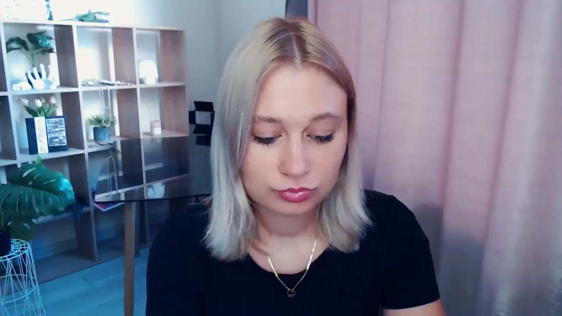 Gallery image thumbnail from Kukla_kolduna's myfreecams stream on, 07/24/2025, 16:39 image 17 of 20