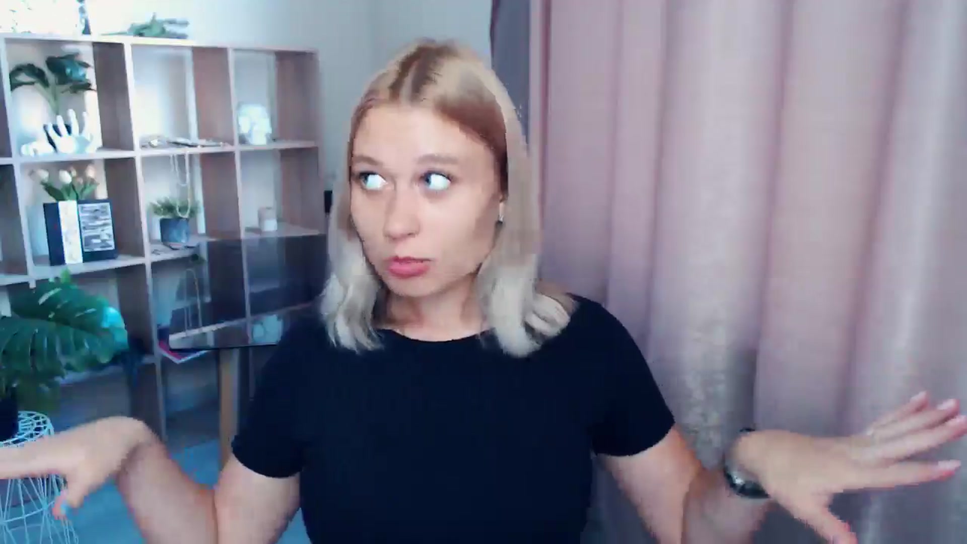 Gallery image thumbnail from Kukla_kolduna's myfreecams stream on, 07/24/2025, 18:23 image 3 of 20