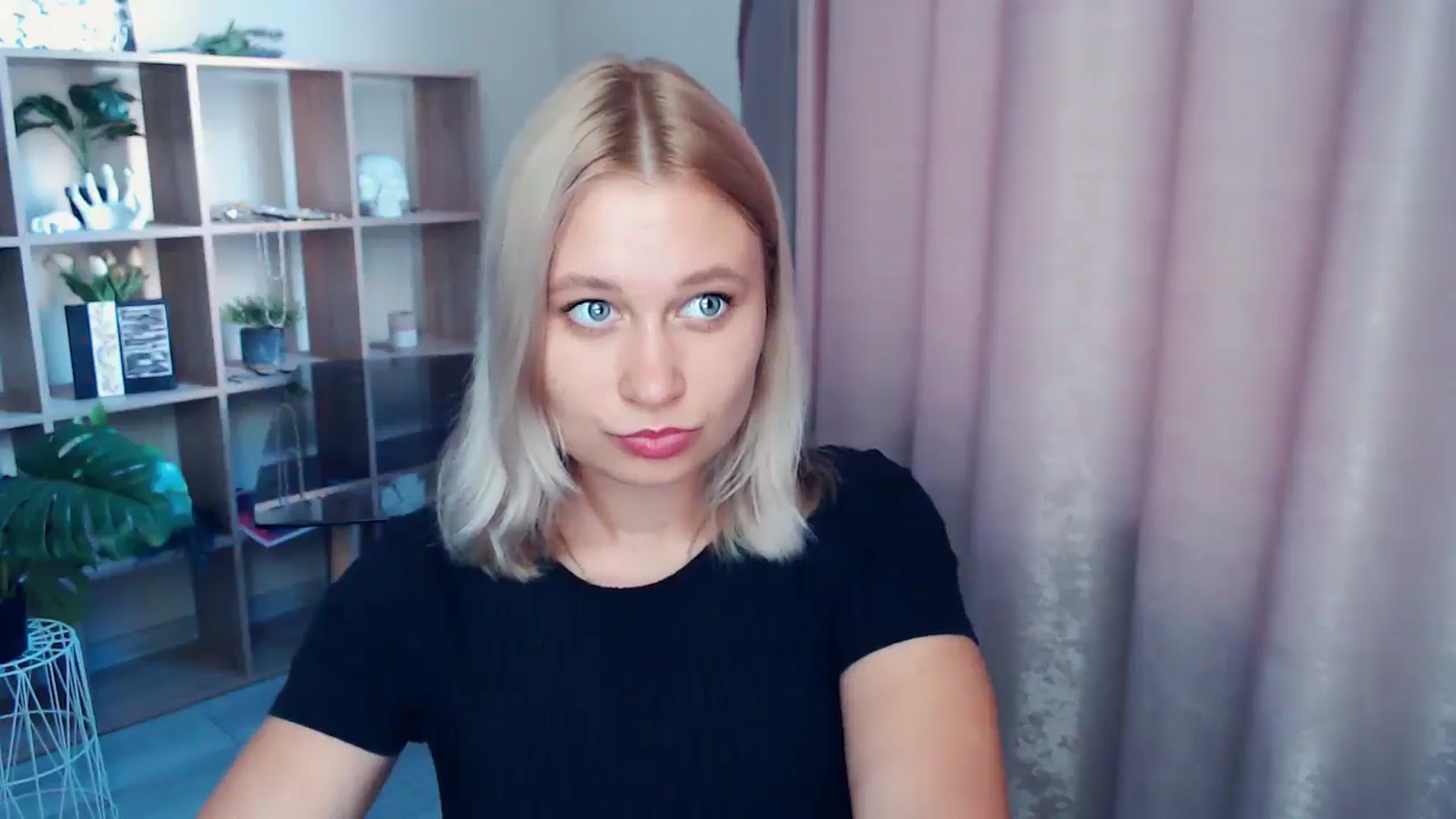 Gallery image thumbnail from Kukla_kolduna's myfreecams stream on, 07/24/2025, 18:23 image 4 of 20