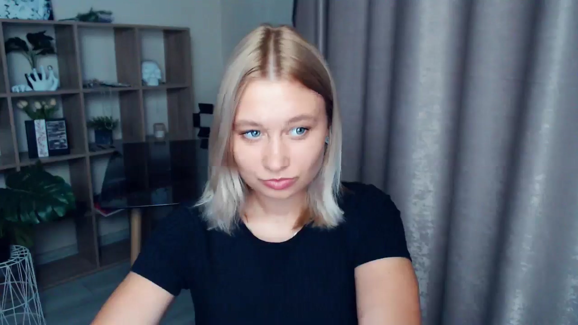 Gallery image thumbnail from Kukla_kolduna's myfreecams stream on, 07/24/2025, 18:23 image 18 of 20
