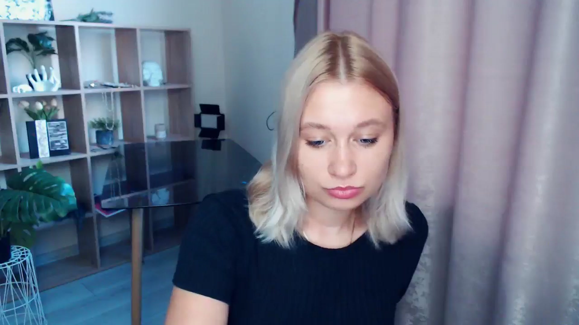 Gallery image thumbnail from Kukla_kolduna's myfreecams stream on, 07/24/2025, 18:23 image 6 of 20