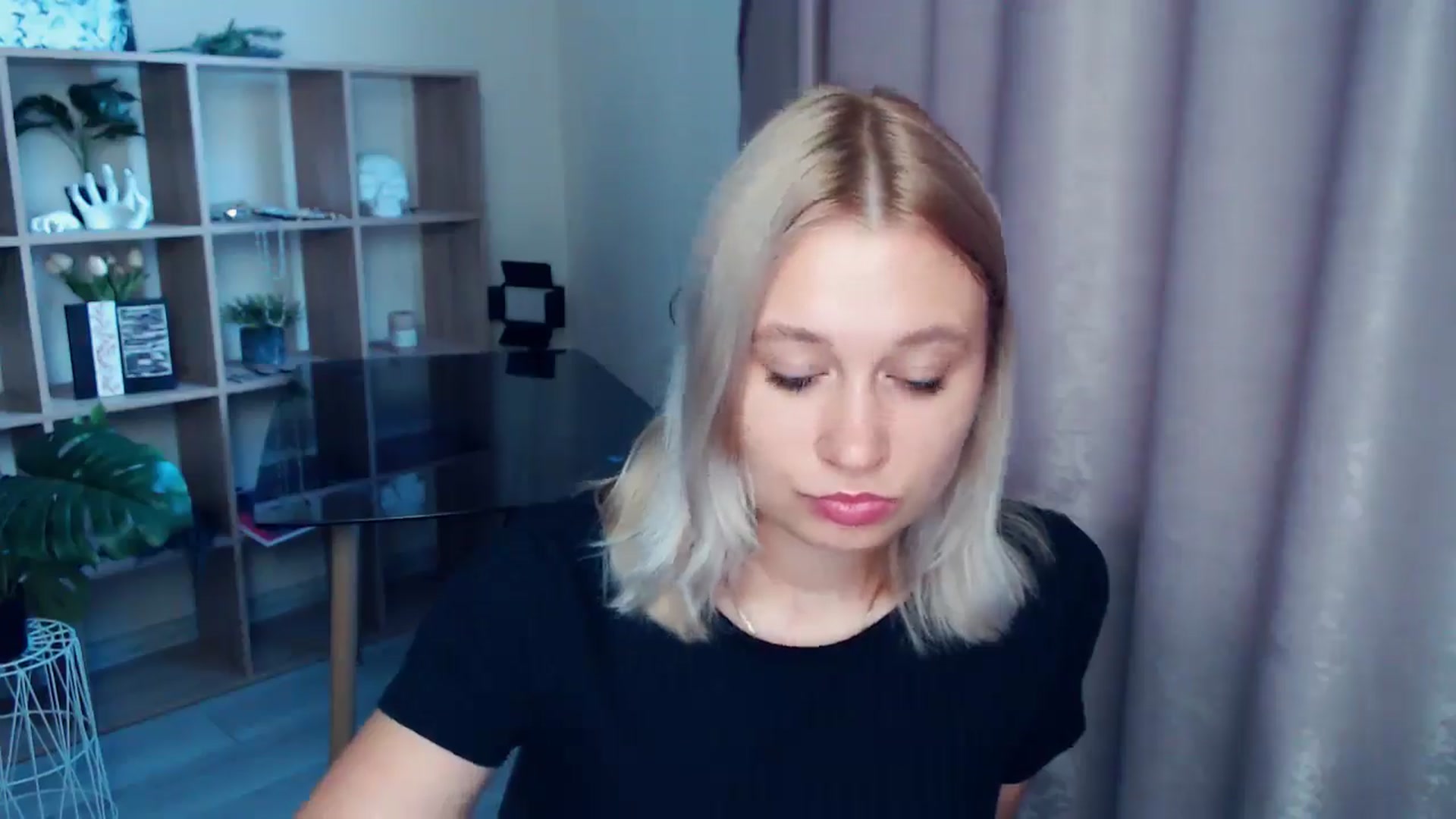 Gallery image thumbnail from Kukla_kolduna's myfreecams stream on, 07/24/2025, 18:23 image 8 of 20