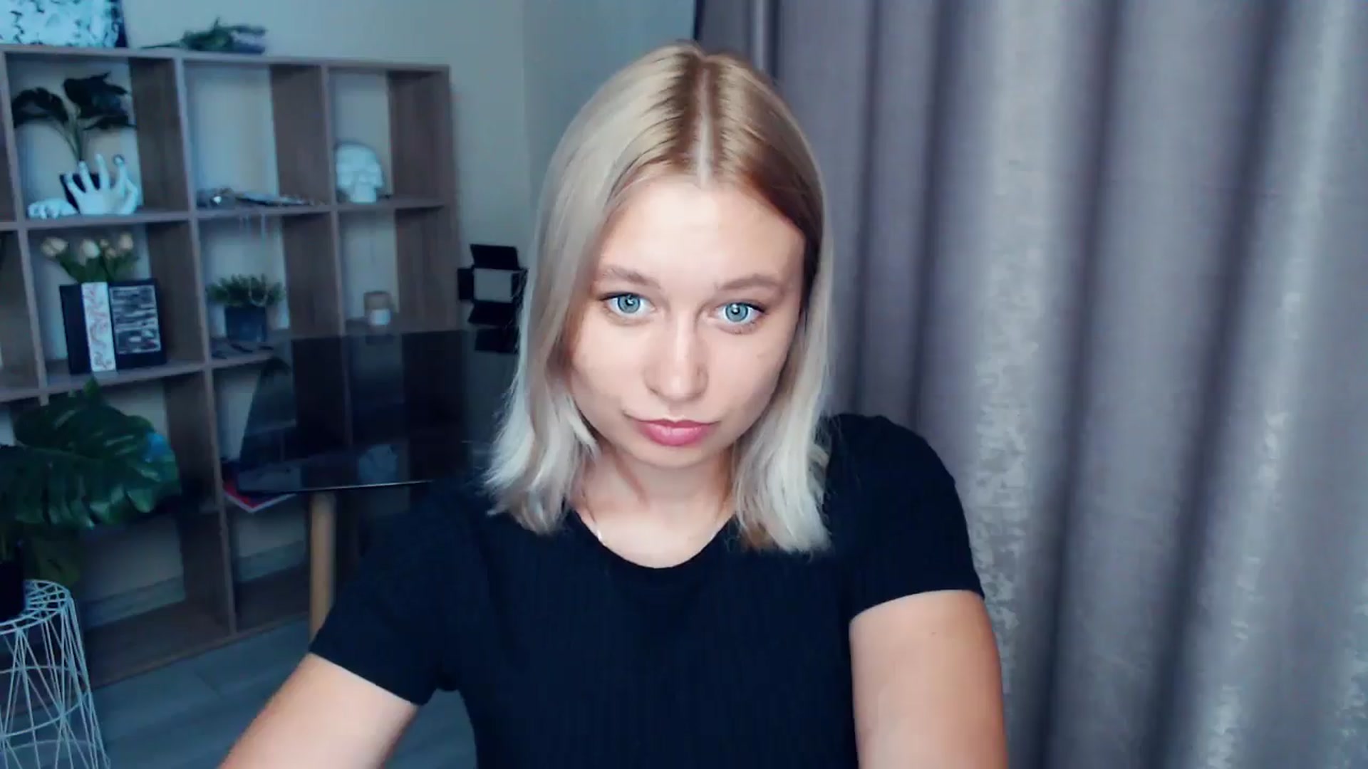 Gallery image thumbnail from Kukla_kolduna's myfreecams stream on, 07/24/2025, 18:23 image 14 of 20