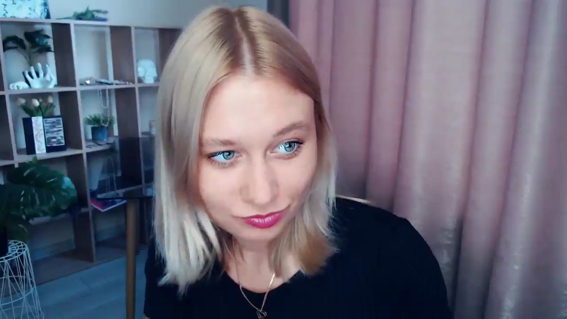 Gallery image thumbnail from Kukla_kolduna's myfreecams stream on, 07/25/2025, 16:53 image 3 of 20