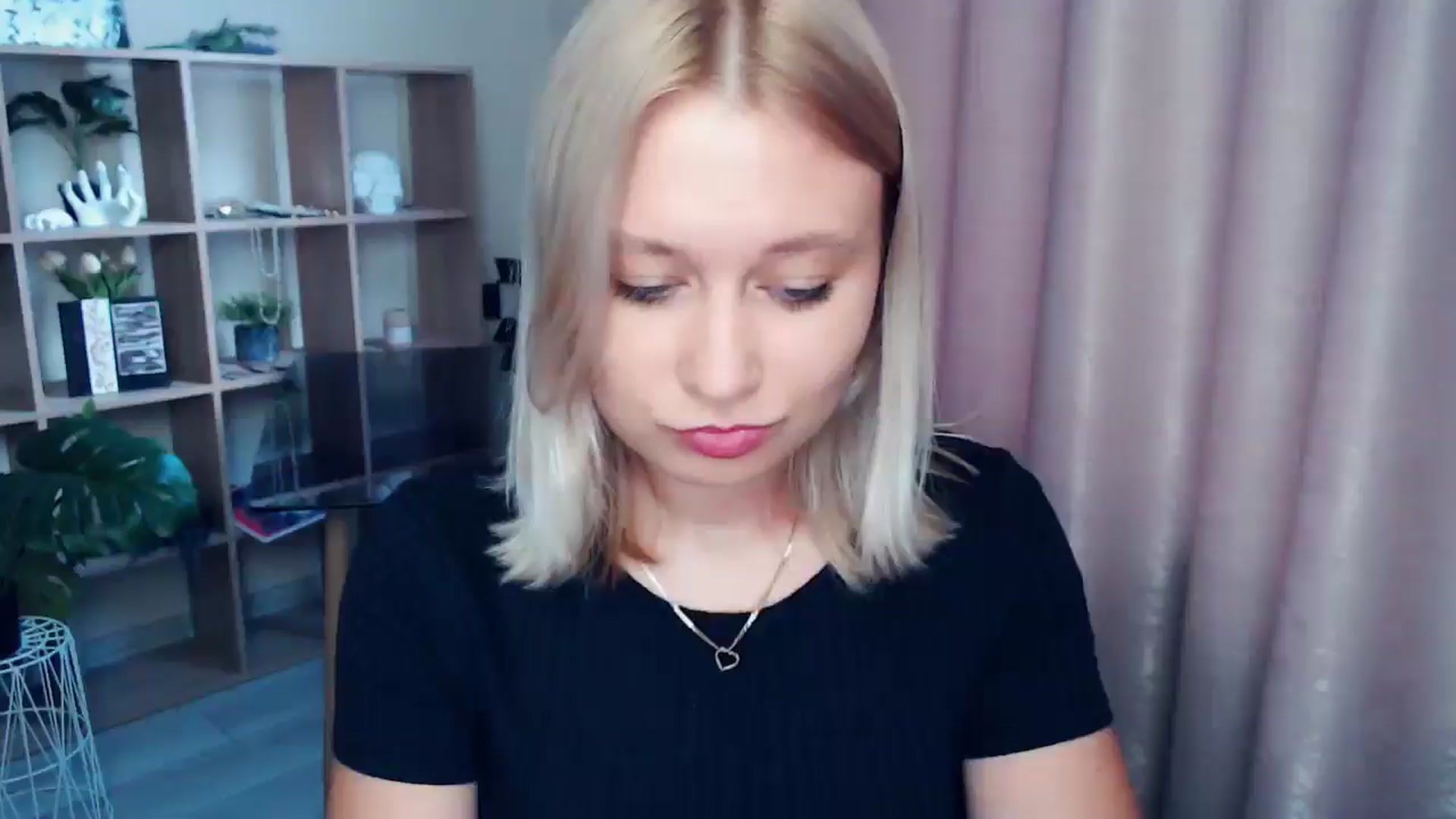 Gallery image thumbnail from Kukla_kolduna's myfreecams stream on, 07/25/2025, 16:53 image 15 of 20