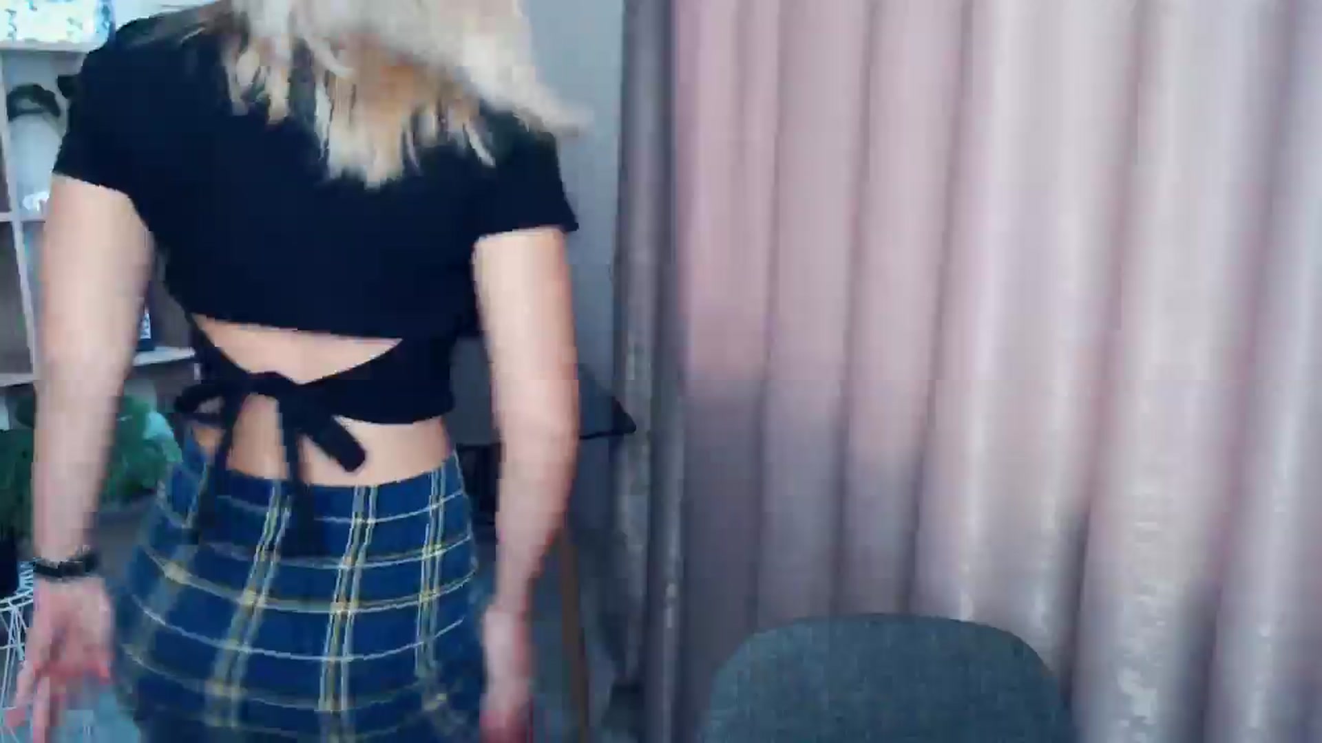 Gallery image thumbnail from Kukla_kolduna's myfreecams stream on, 07/25/2025, 16:53 image 12 of 20