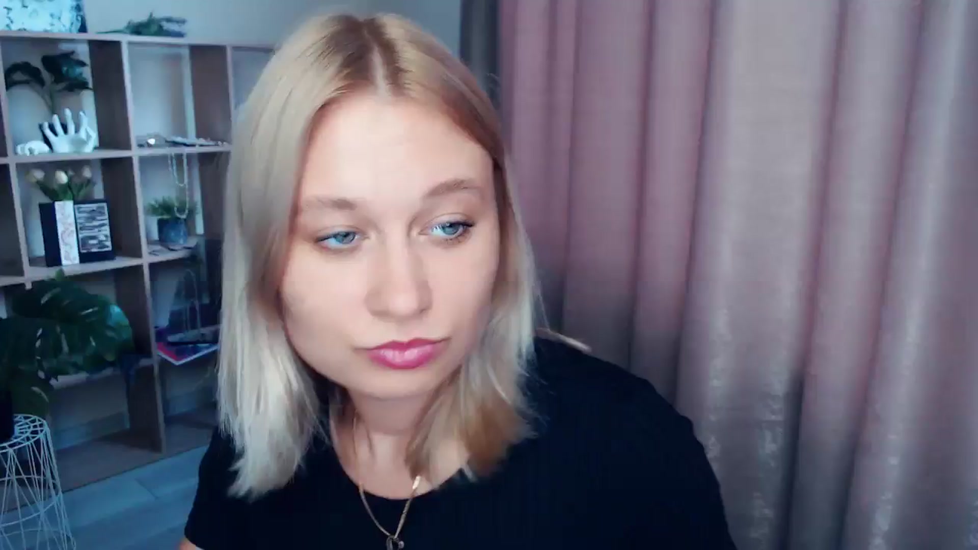 Gallery image thumbnail from Kukla_kolduna's myfreecams stream on, 07/25/2025, 16:53 image 6 of 20