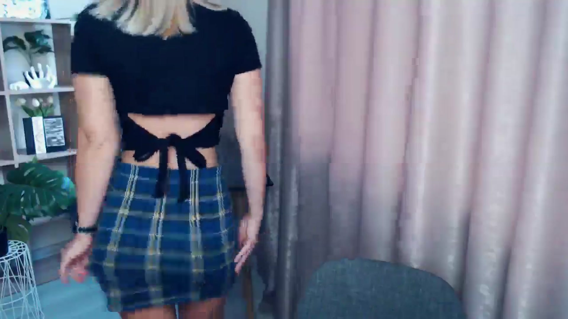 Gallery image thumbnail from Kukla_kolduna's myfreecams stream on, 07/25/2025, 16:53 image 10 of 20