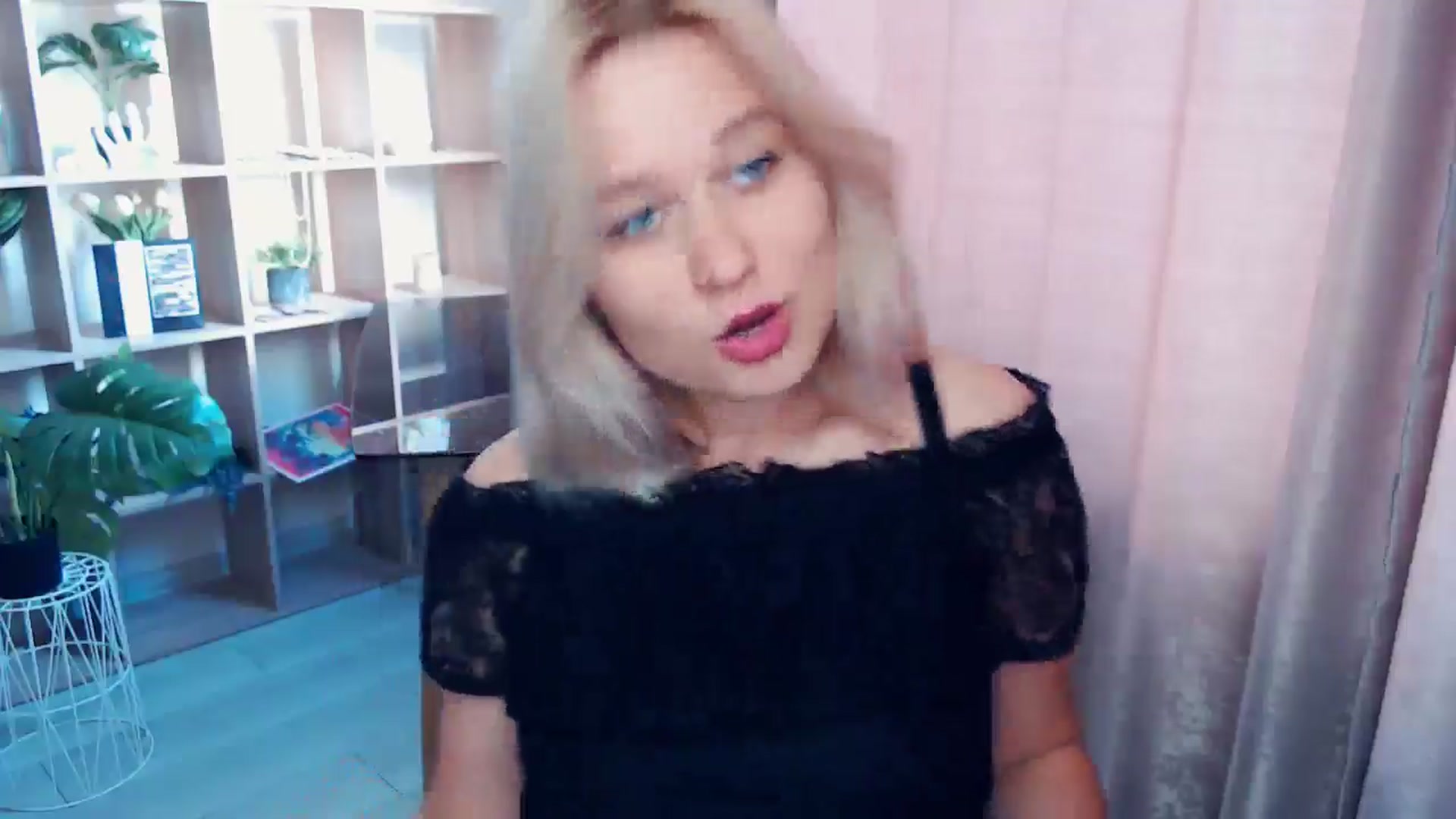 Gallery image thumbnail from Kukla_kolduna's myfreecams stream on, 07/26/2025, 17:01 image 8 of 20