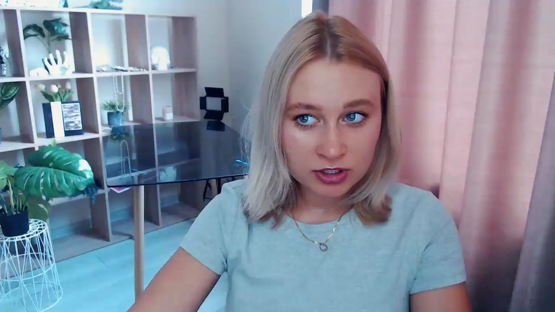 Gallery image thumbnail from Kukla_kolduna's myfreecams stream on, 07/27/2025, 10:00 image 2 of 20