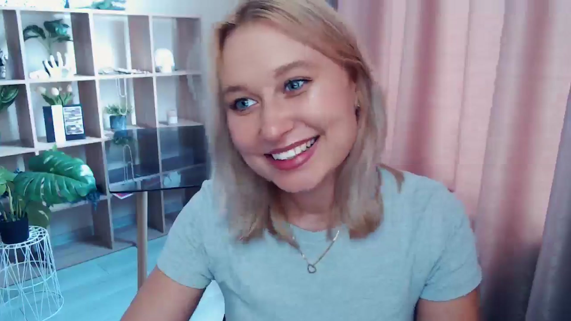 Gallery image thumbnail from Kukla_kolduna's myfreecams stream on, 07/27/2025, 10:00 image 17 of 20