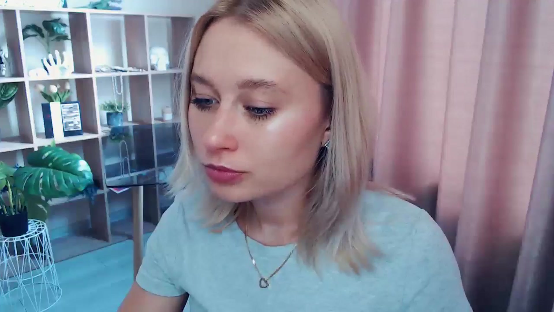 Gallery image thumbnail from Kukla_kolduna's myfreecams stream on, 07/27/2025, 10:00 image 5 of 20
