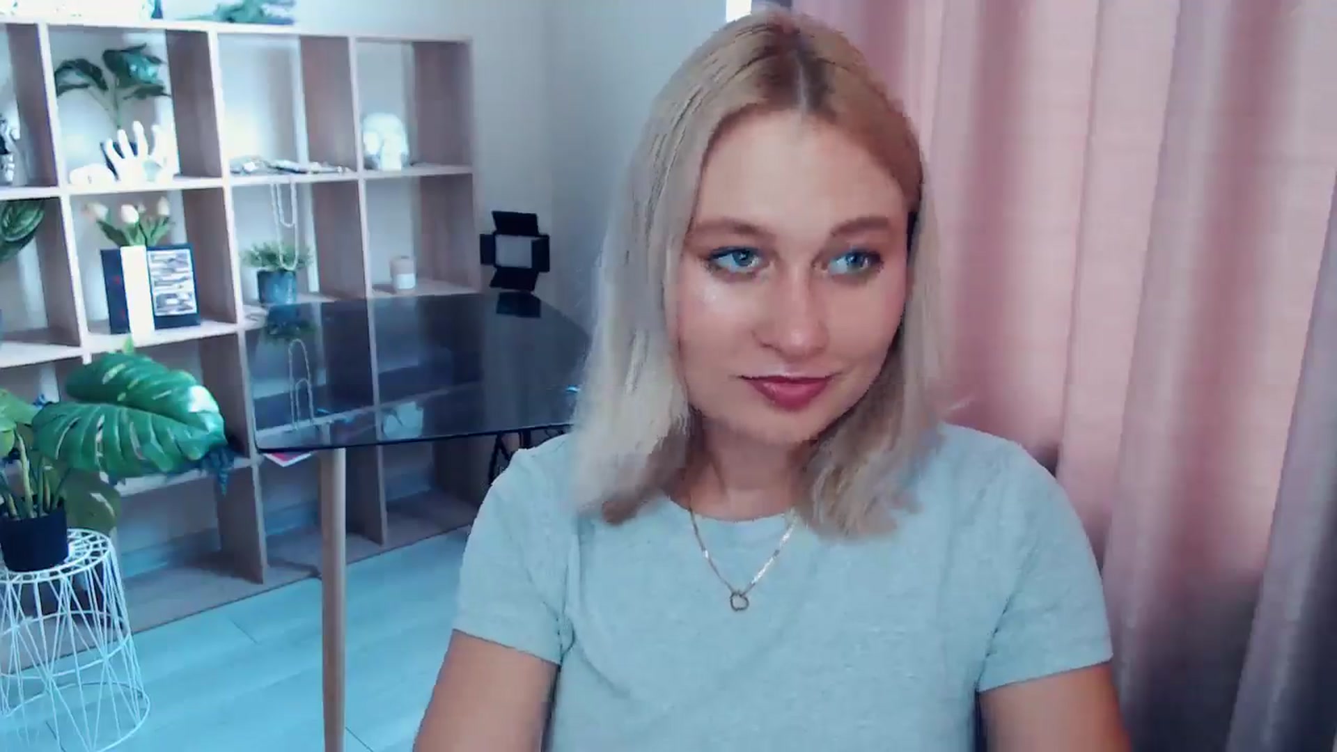 Gallery image thumbnail from Kukla_kolduna's myfreecams stream on, 07/27/2025, 10:00 image 7 of 20