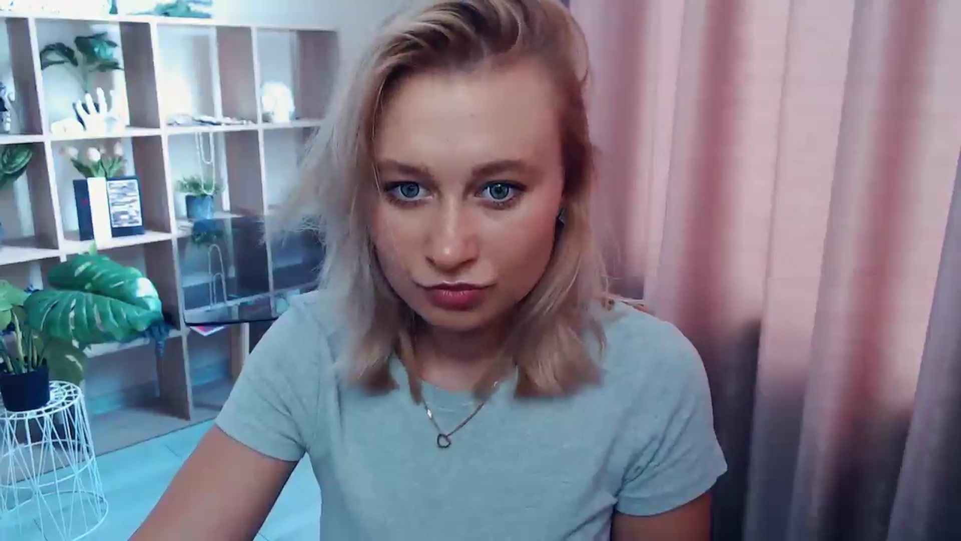 Gallery image thumbnail from Kukla_kolduna's myfreecams stream on, 07/27/2025, 10:00 image 16 of 20