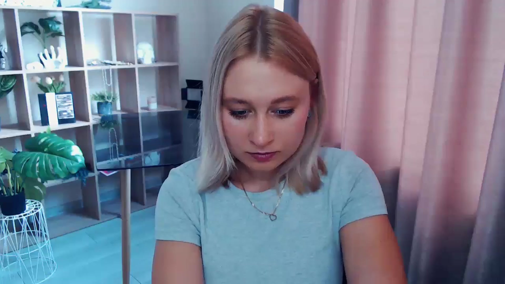 Gallery image thumbnail from Kukla_kolduna's myfreecams stream on, 07/27/2025, 10:00 image 4 of 20
