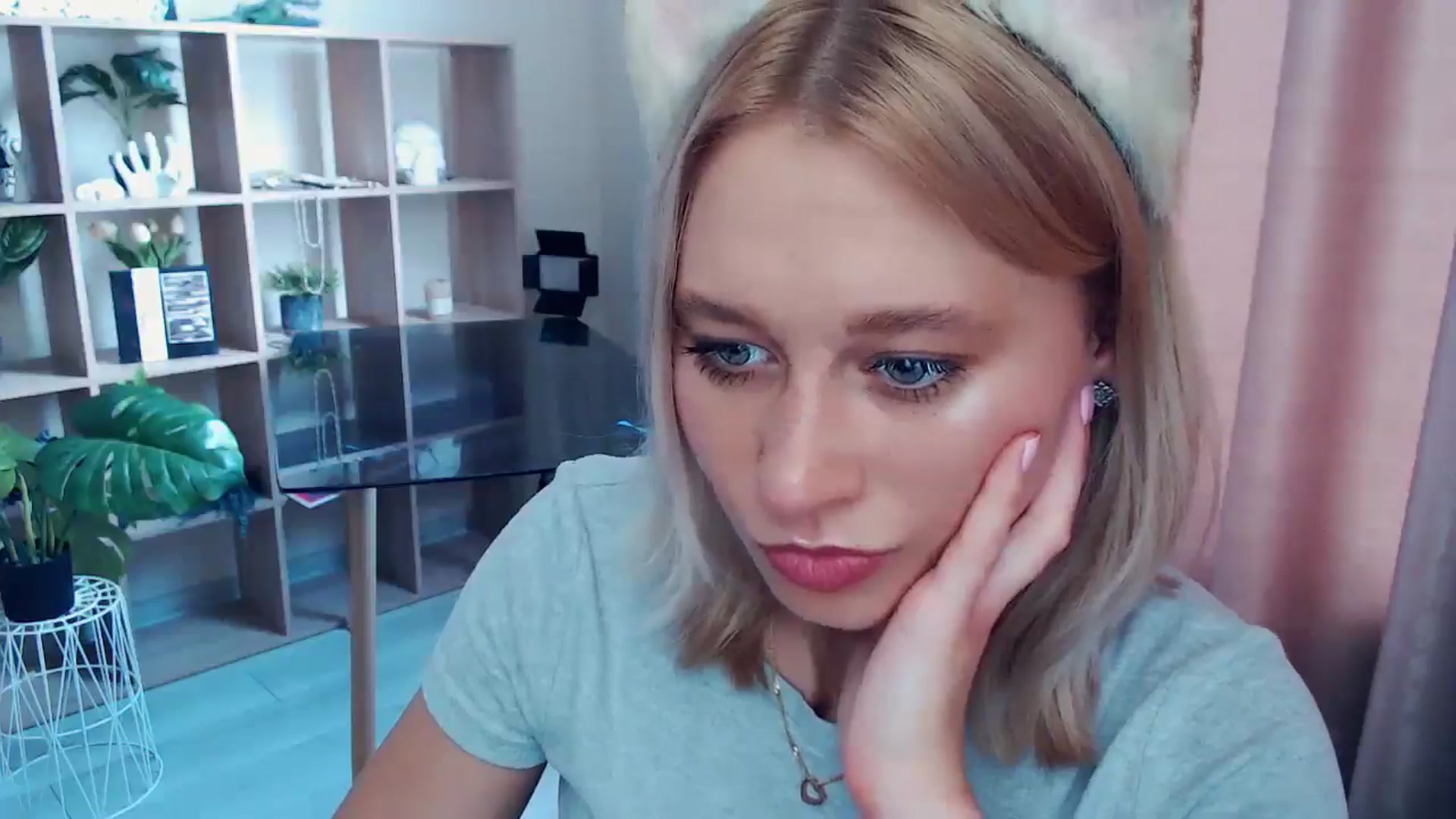 Gallery image thumbnail from Kukla_kolduna's myfreecams stream on, 07/27/2025, 10:00 image 13 of 20