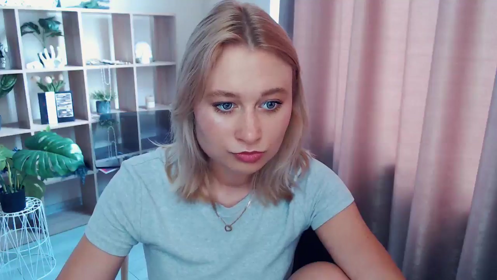 Gallery image thumbnail from Kukla_kolduna's myfreecams stream on, 07/27/2025, 10:00 image 18 of 20